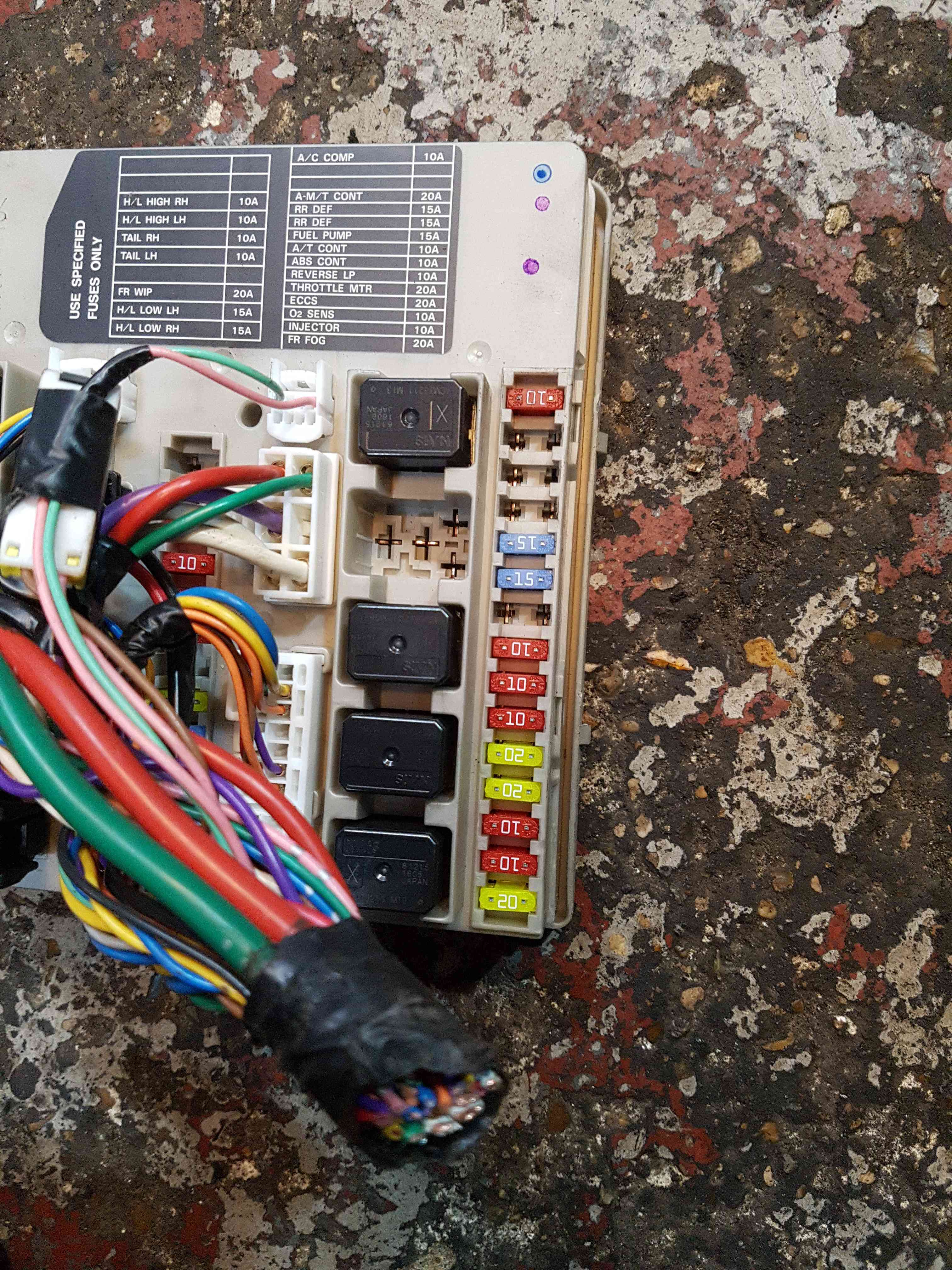 Thumb 2 Nissan Note E11 2005-2012 UPC Unit Fuse Box