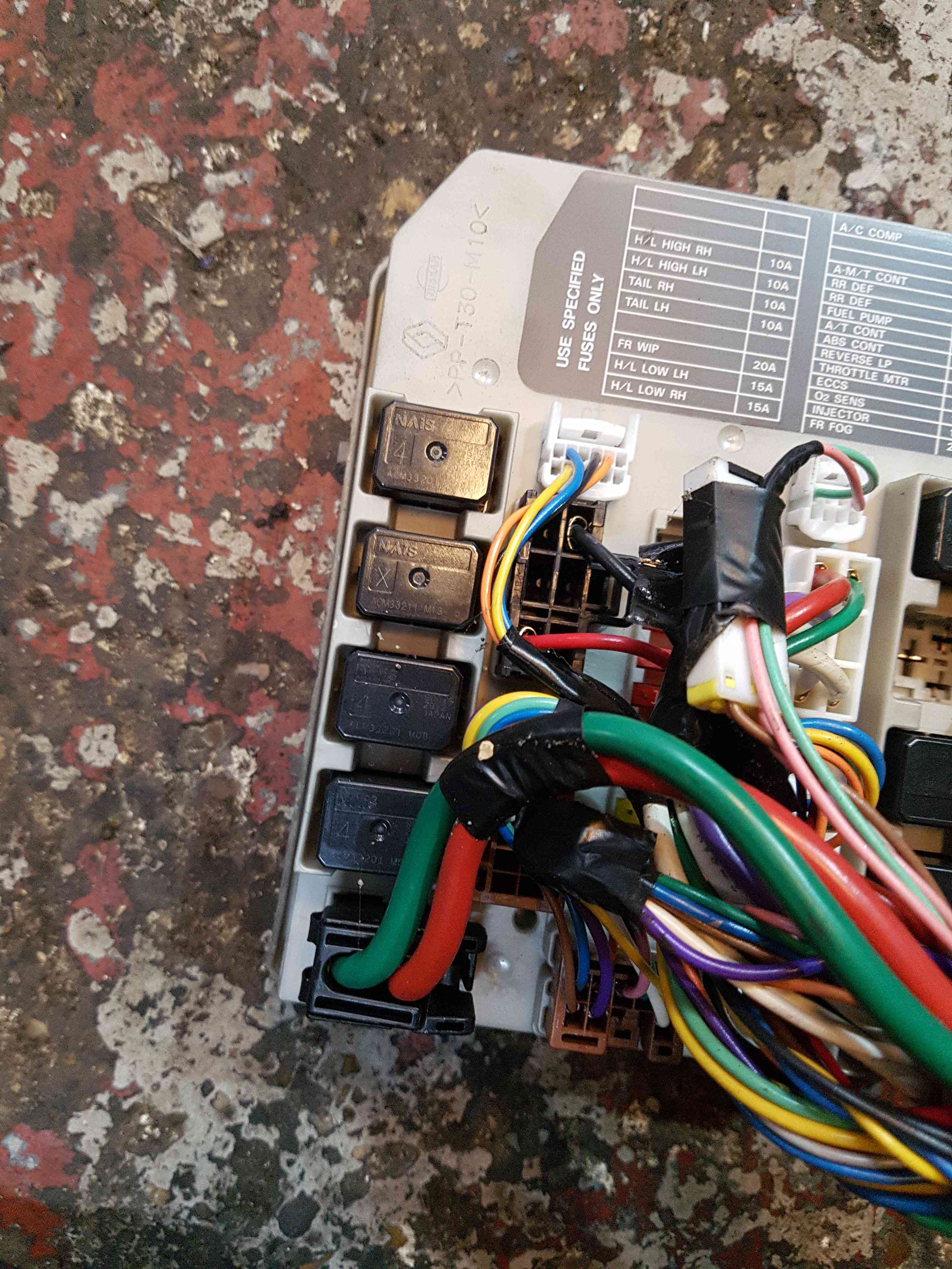 Thumb 3 Nissan Note E11 2005-2012 UPC Unit Fuse Box