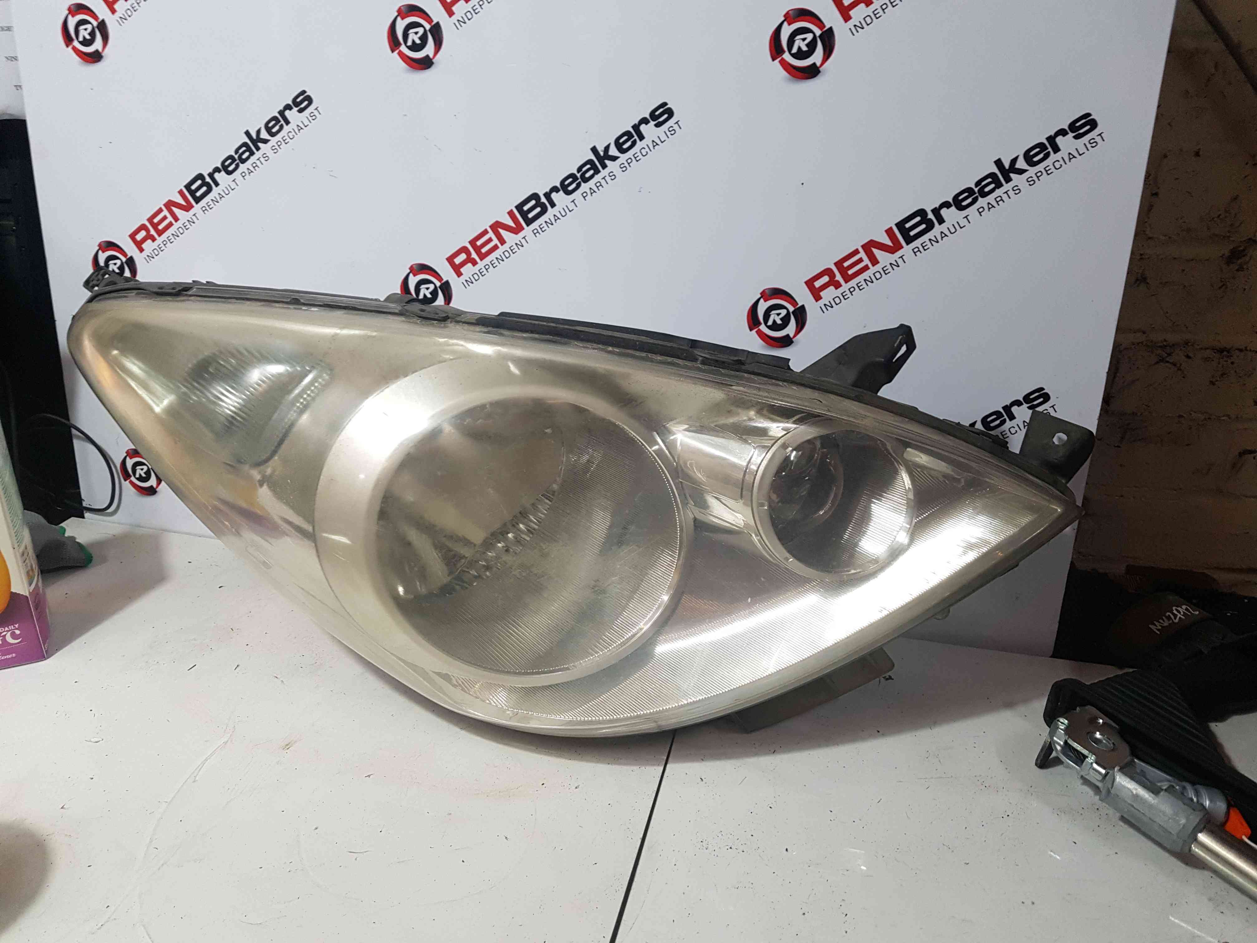 Thumb 2 Nissan Note E11 2009-2011 OSF Drivers OSF Front Head Light   26010BH00A