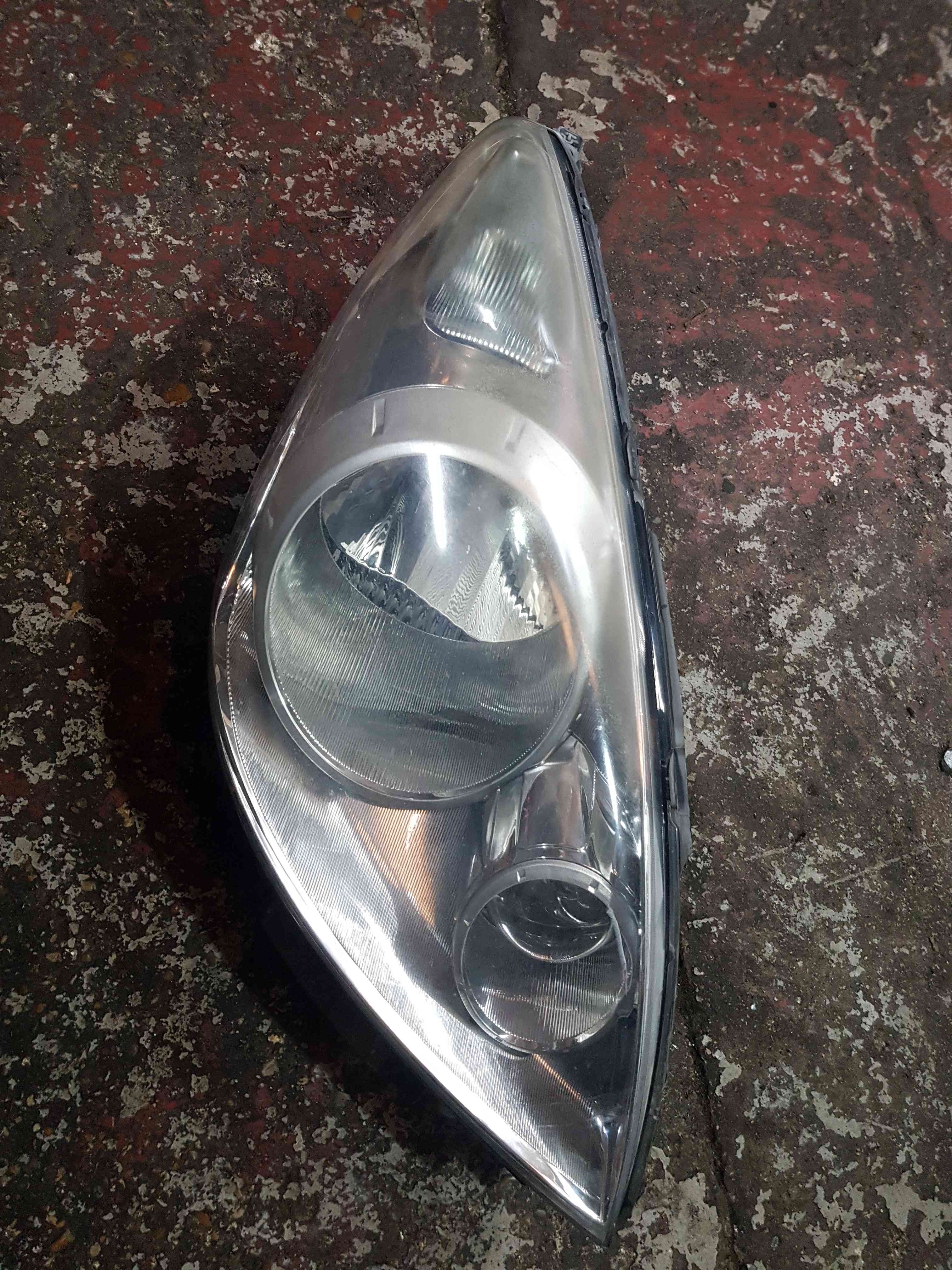 Thumb 2 Nissan Note E11 2009-2011 OSF Drivers OSF Front Head Light   26010Bh00B
