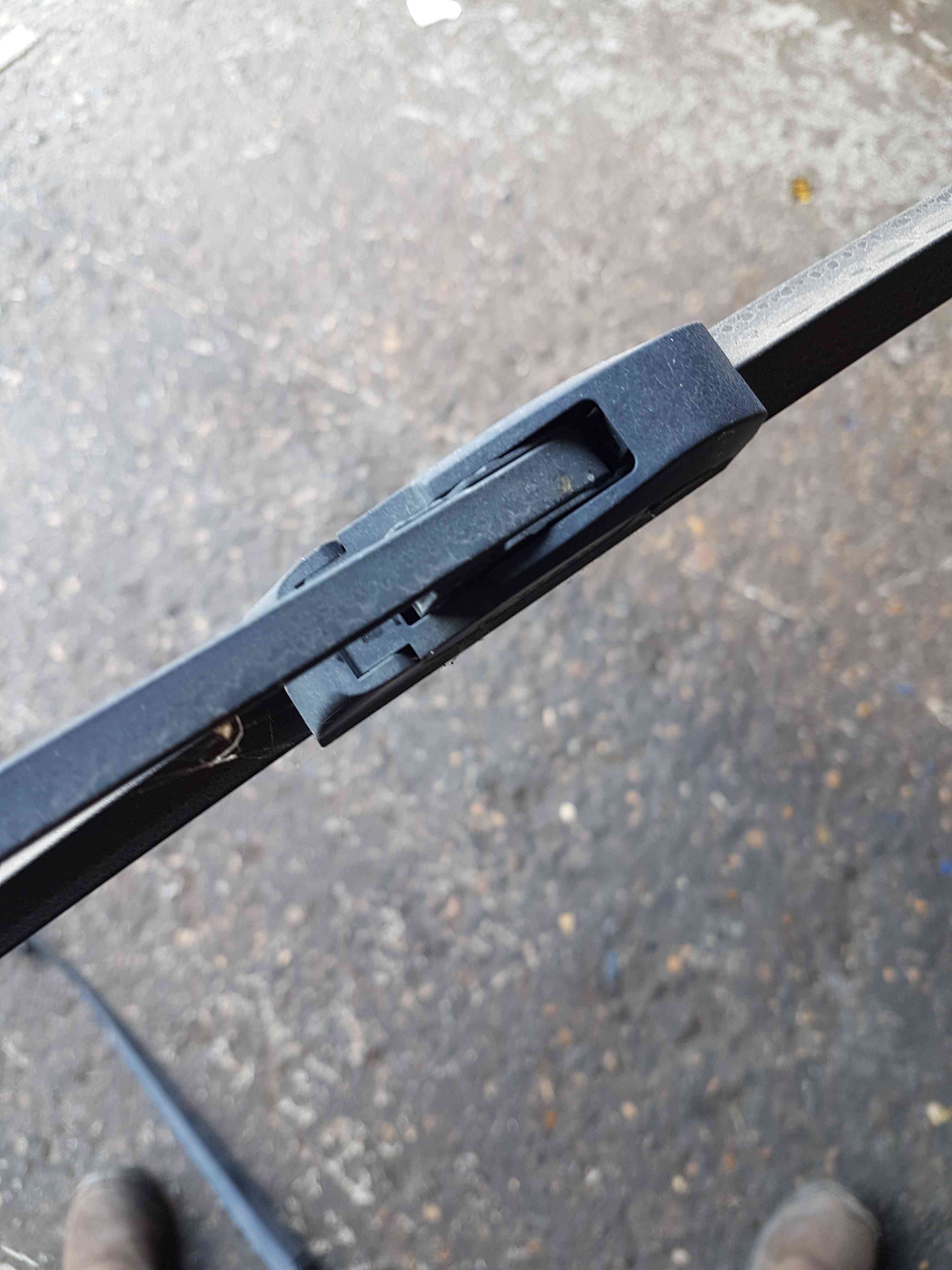 Thumb 5 Nissan Note E12 2013-2017 Drivers OSF Front Wiper ARM