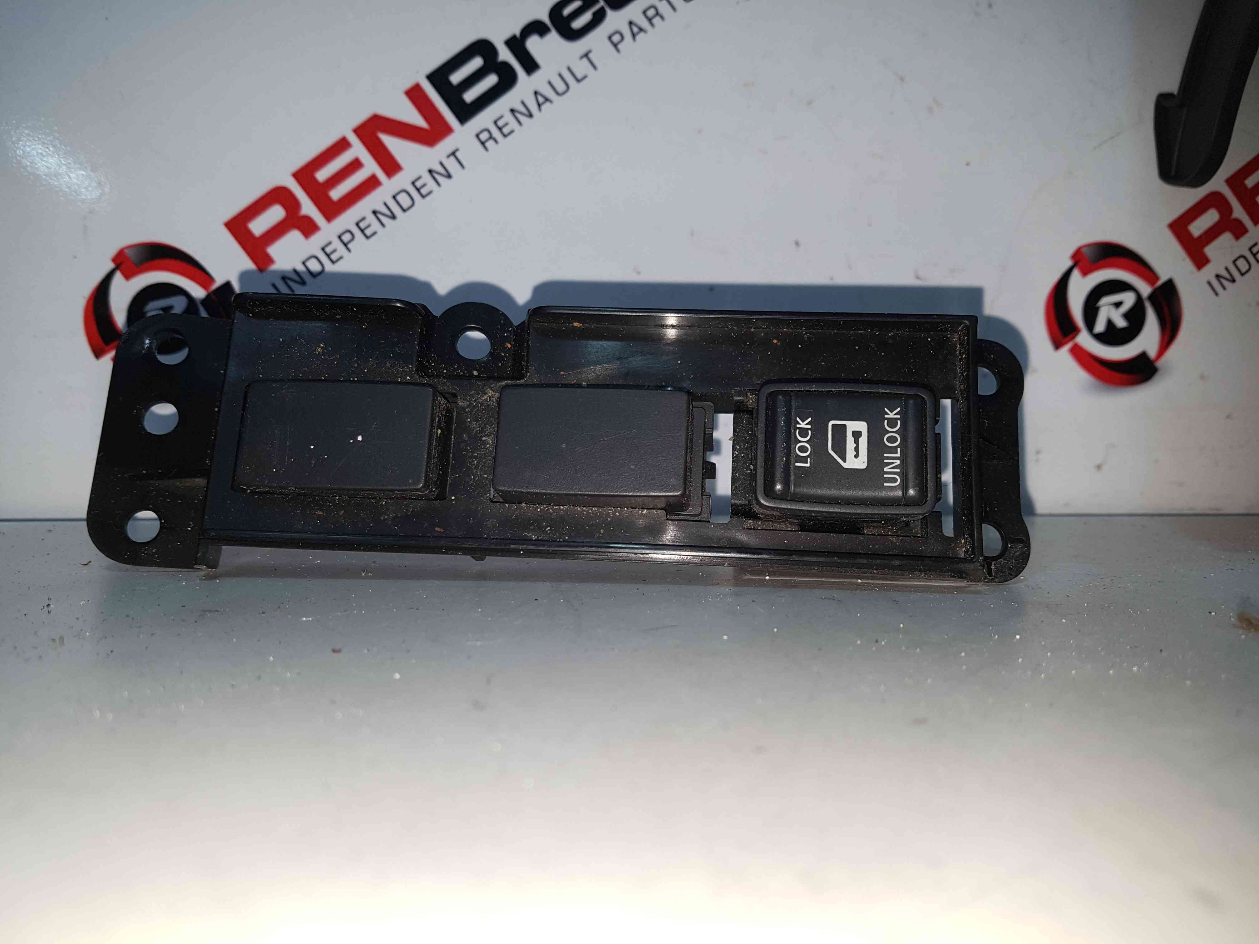 Thumb 6 Nissan Note E12 2013-2017 Lock Unlock Door Lock Button 969RF3VV0A