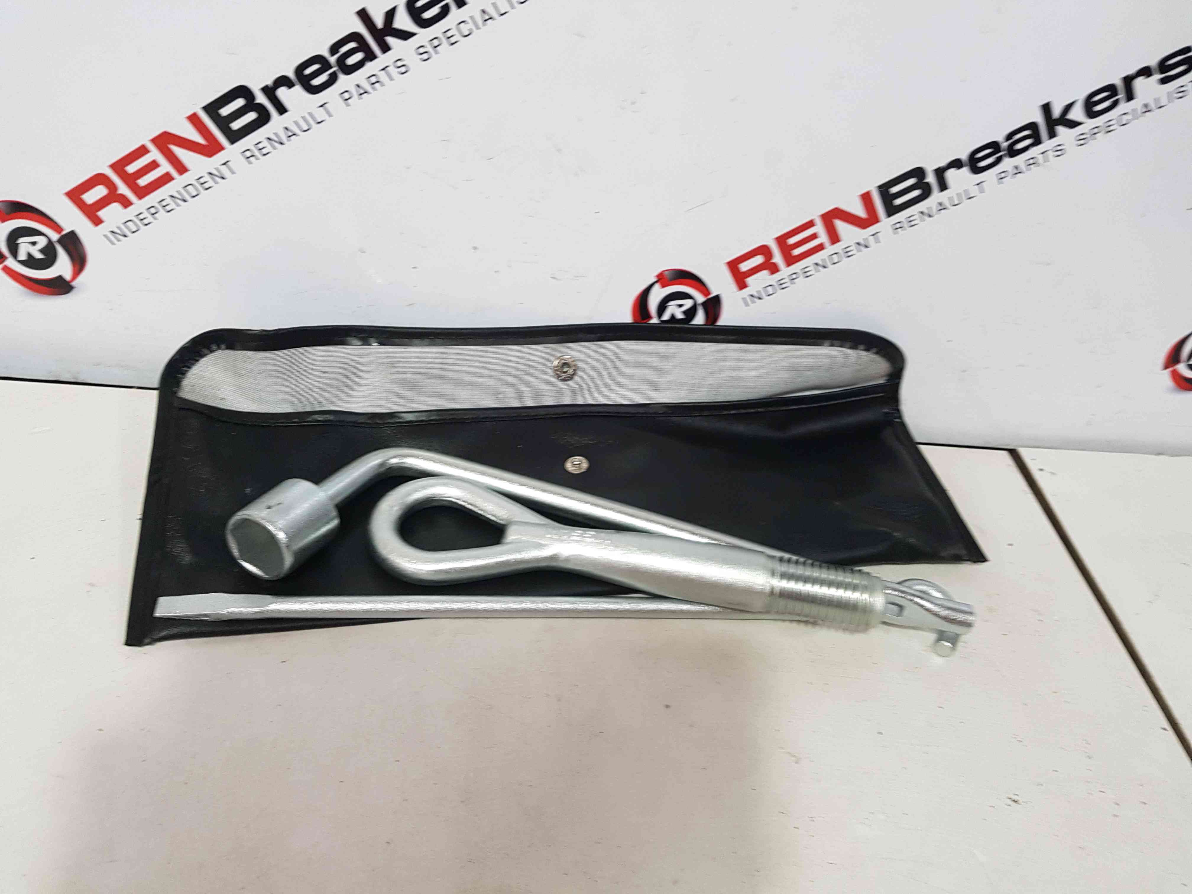 Thumb 4 Nissan Note E12 2013-2017 TOW Eye Hook Brace