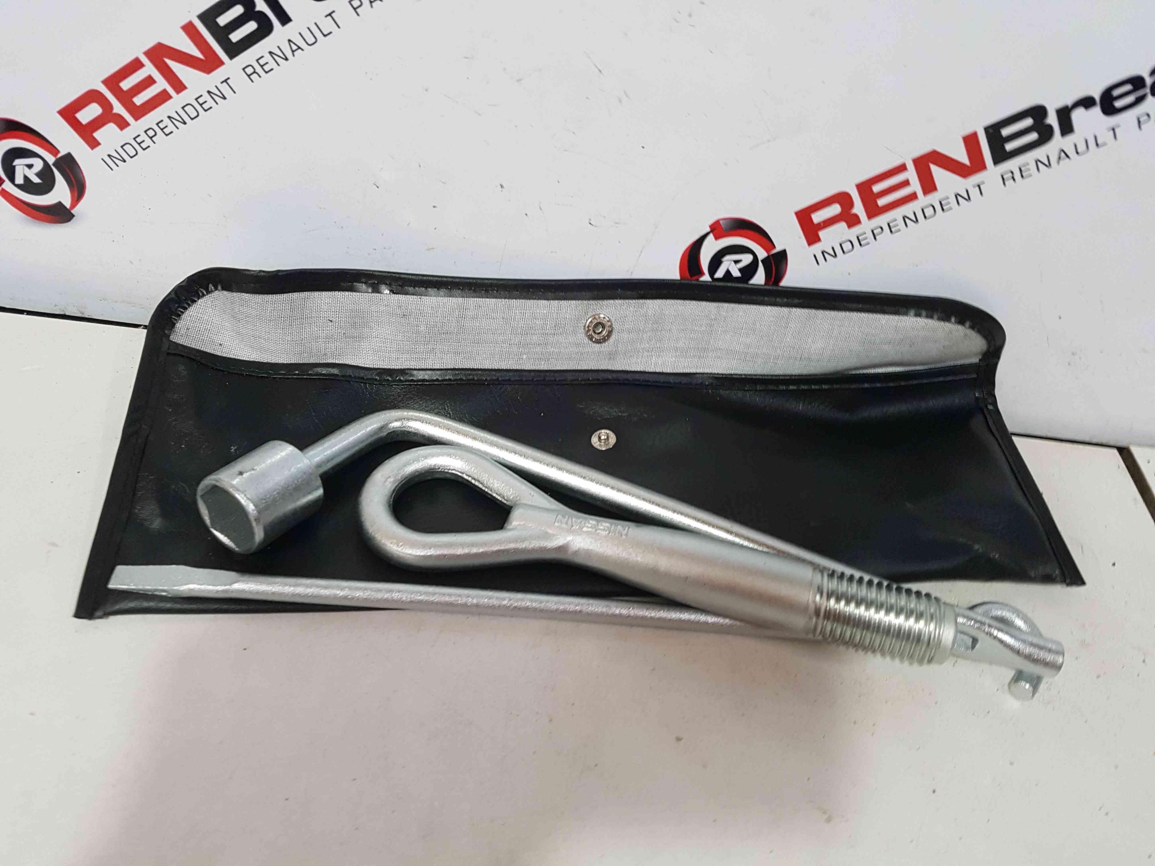 Thumb 7 Nissan Note E12 2013-2017 TOW Eye Hook Brace