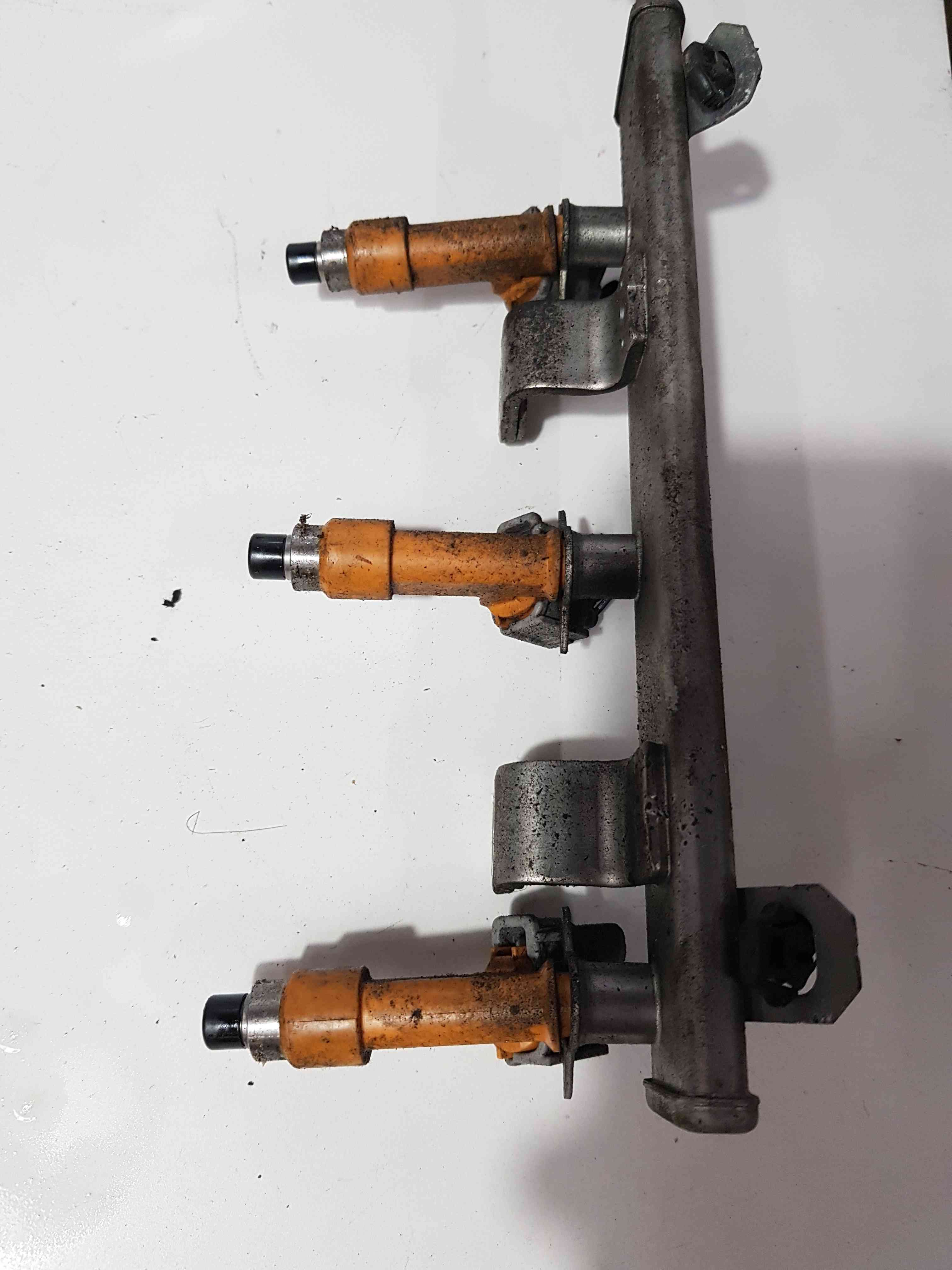 Thumb 2 Nissan Pixo 2010-2017 1.0 Injectors X3 Set + Rail K10b