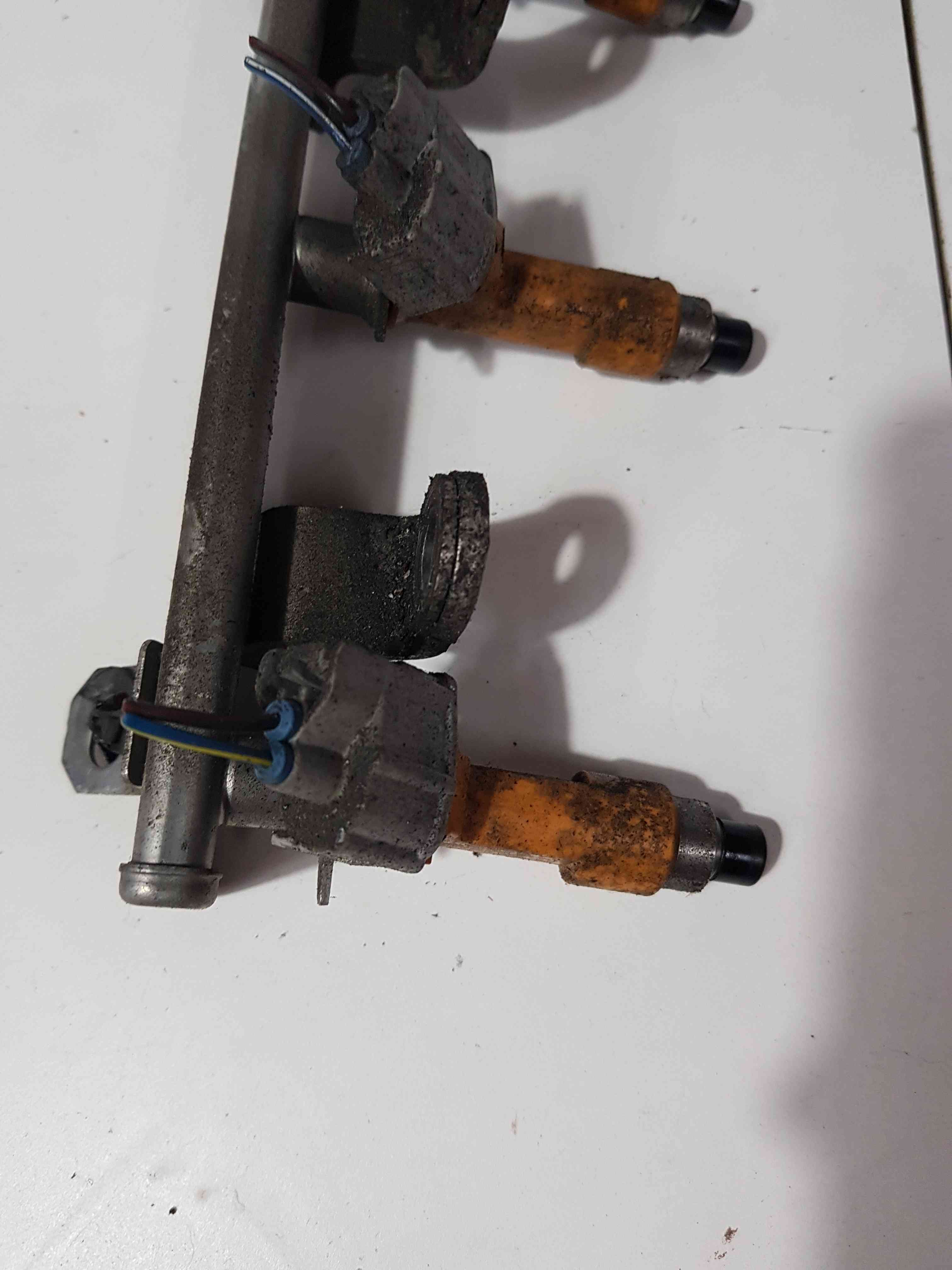Thumb 4 Nissan Pixo 2010-2017 1.0 Injectors X3 Set + Rail K10b