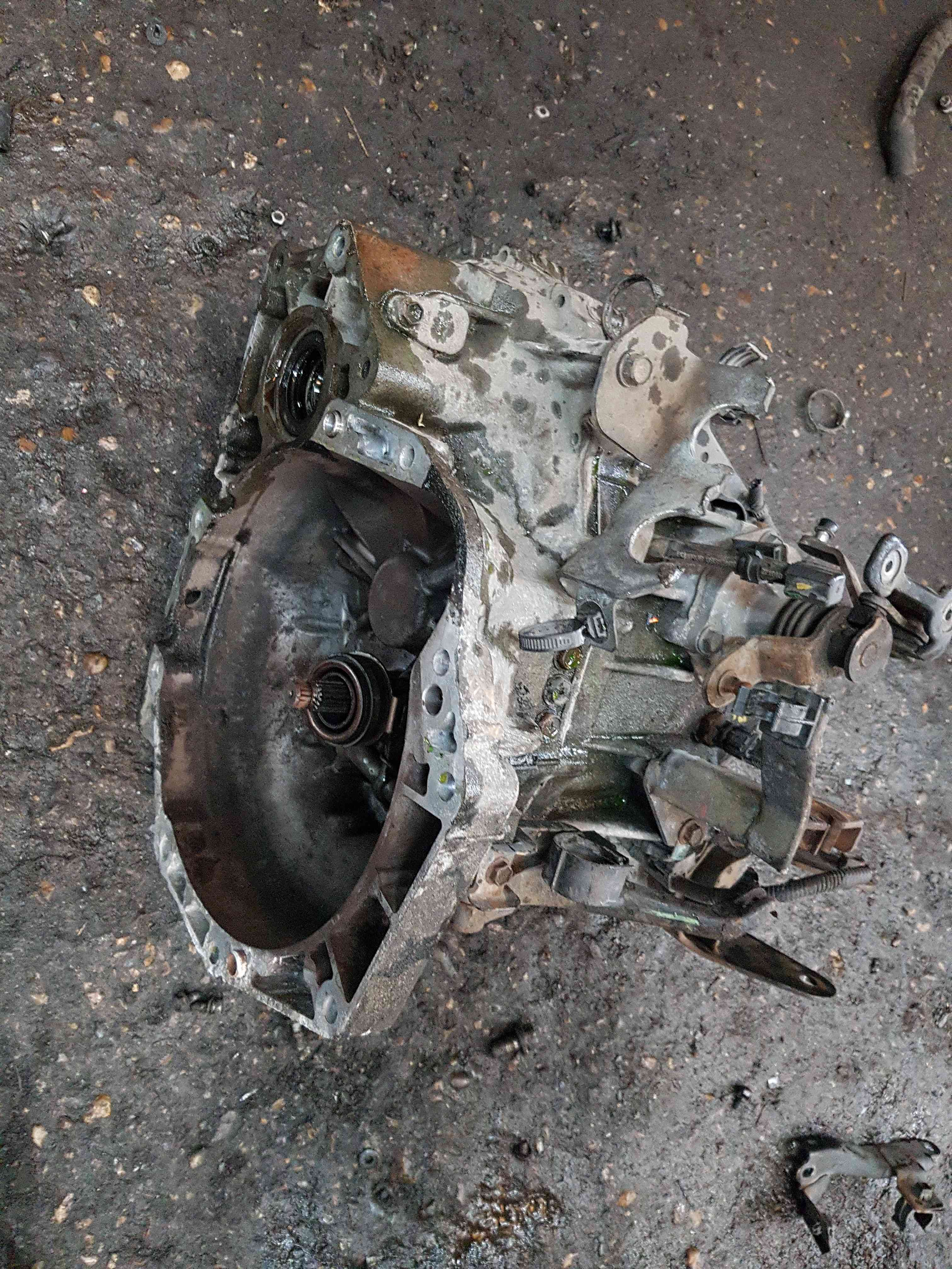 Thumb 2 Nissan Pixo 2010-2017 1.0 Petrol Maunal Gearbox