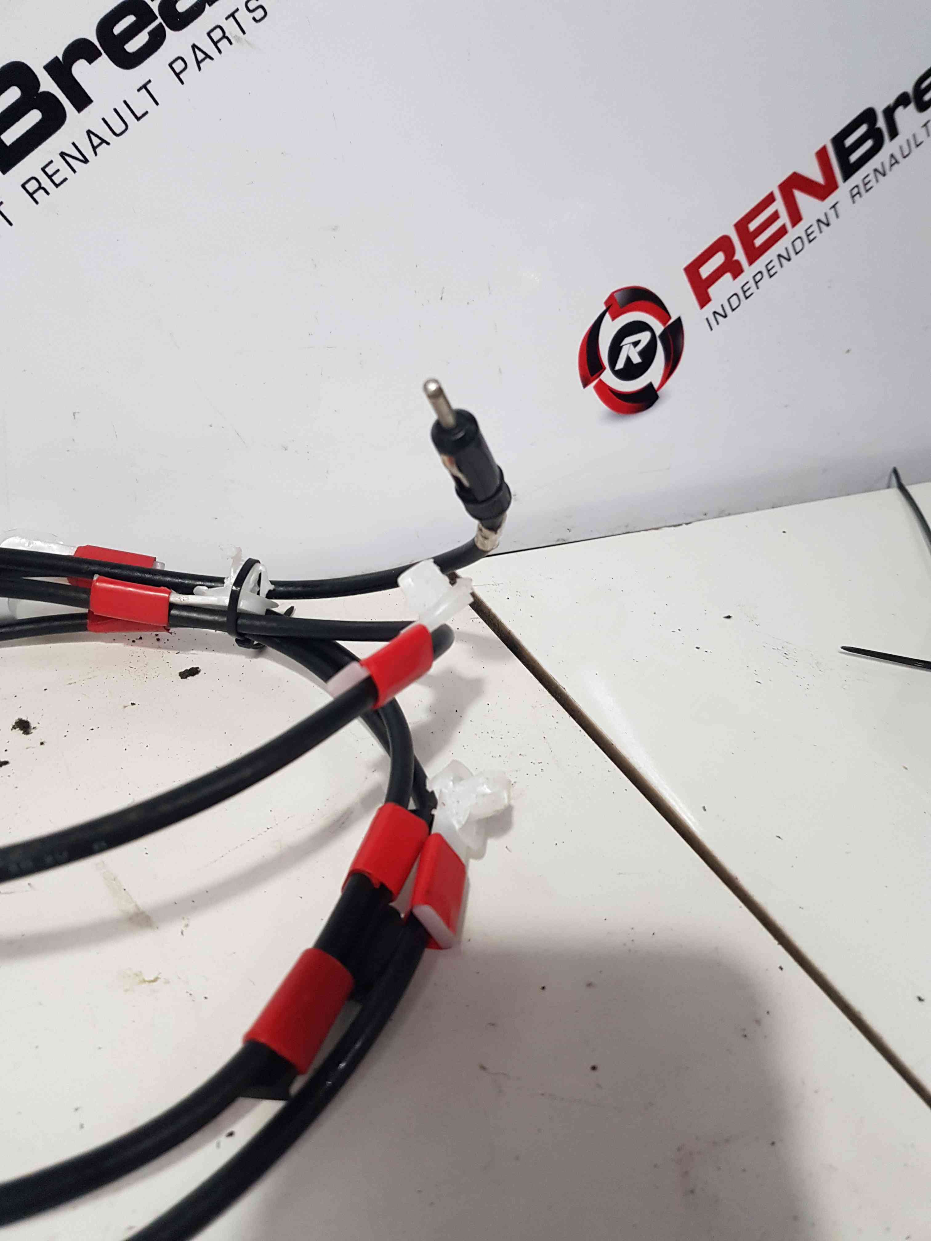 Thumb 7 Nissan Pixo 2010-2017 Aerial Antenna + WIRE
