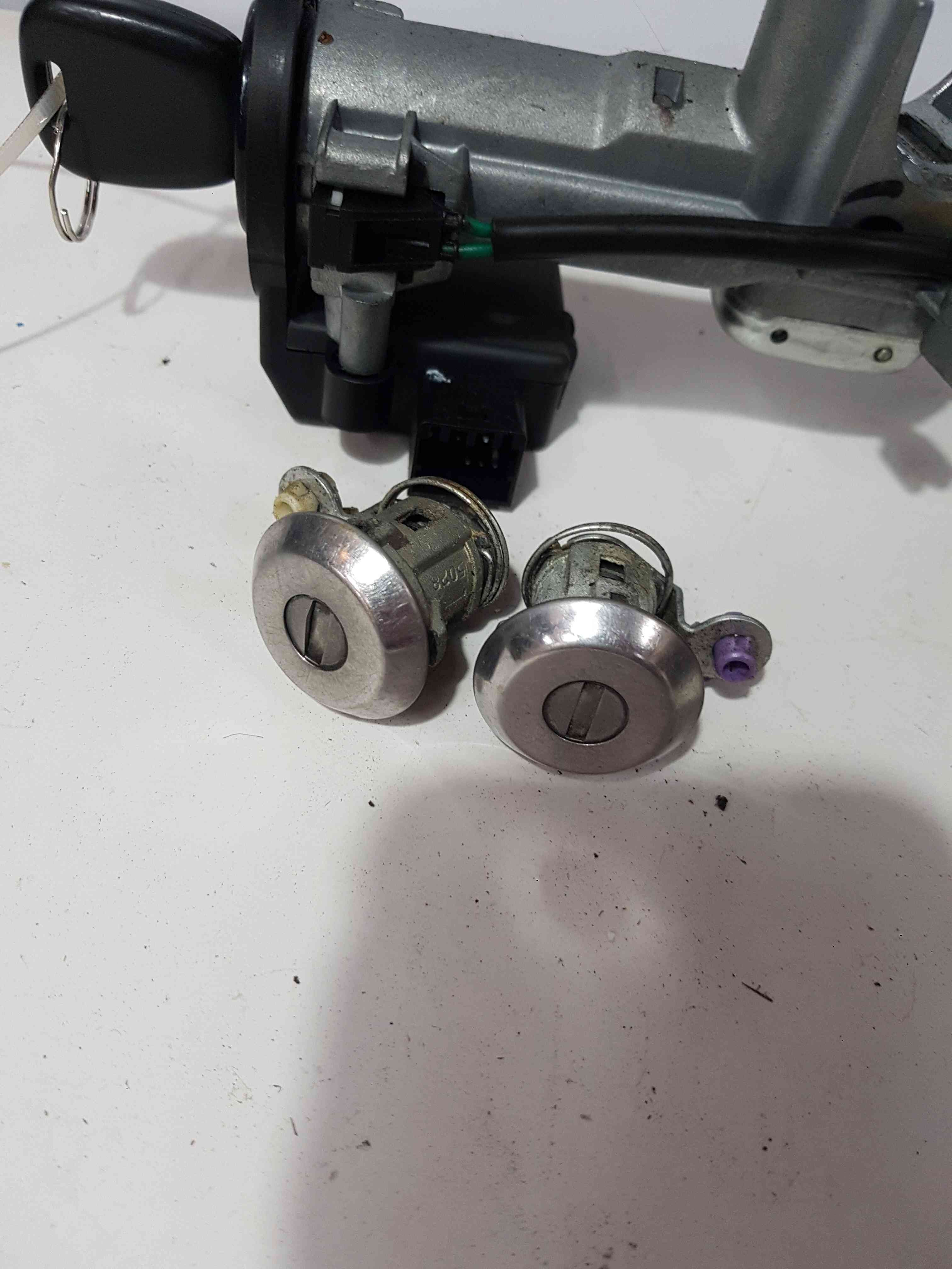 Thumb 3 Nissan Pixo 2010-2017 Ignition Barrel + Door KEY