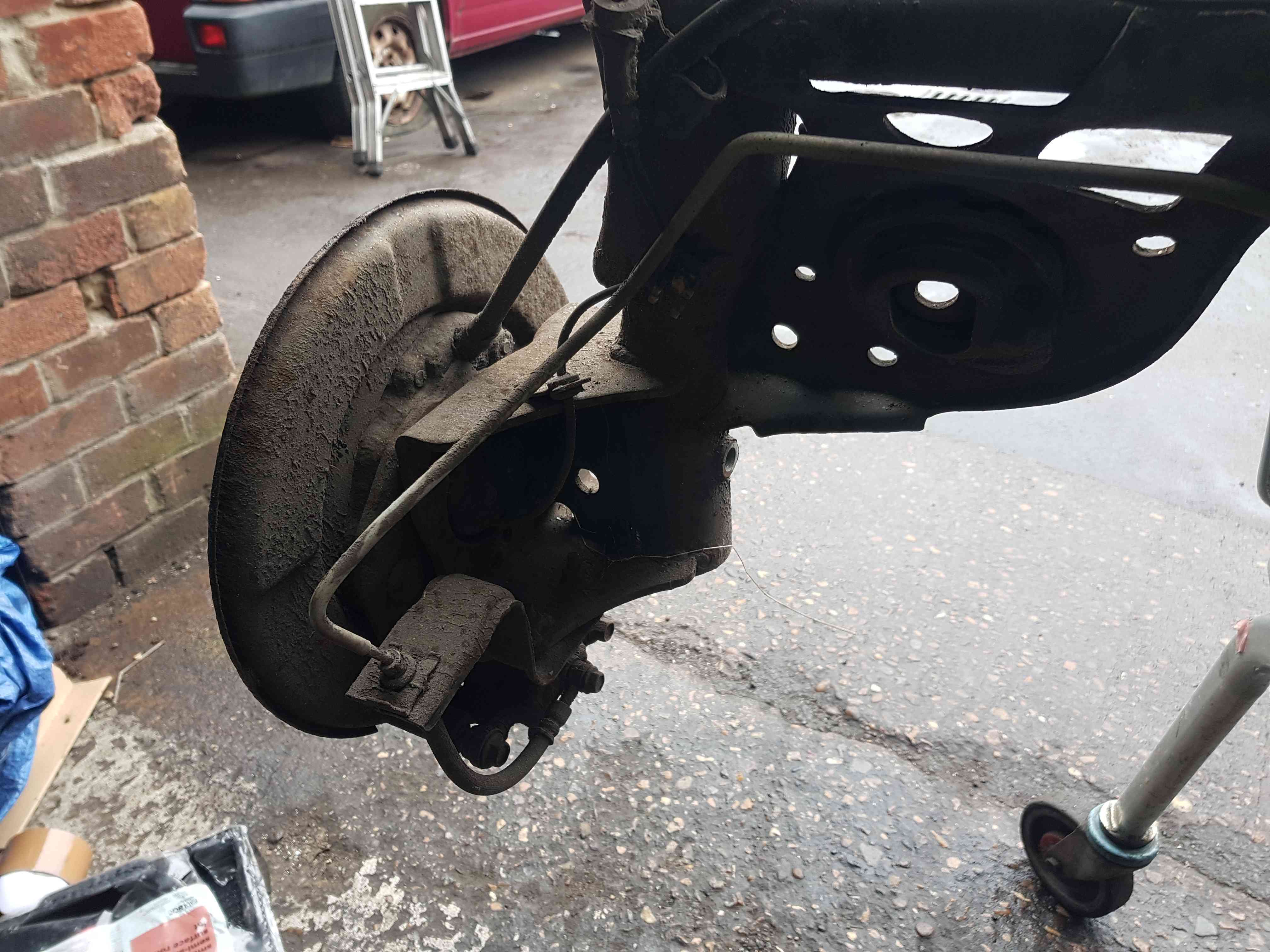 Thumb 12 Nissan Pulsar 2014-2018 Rear Axle Discs Complete + Calipers