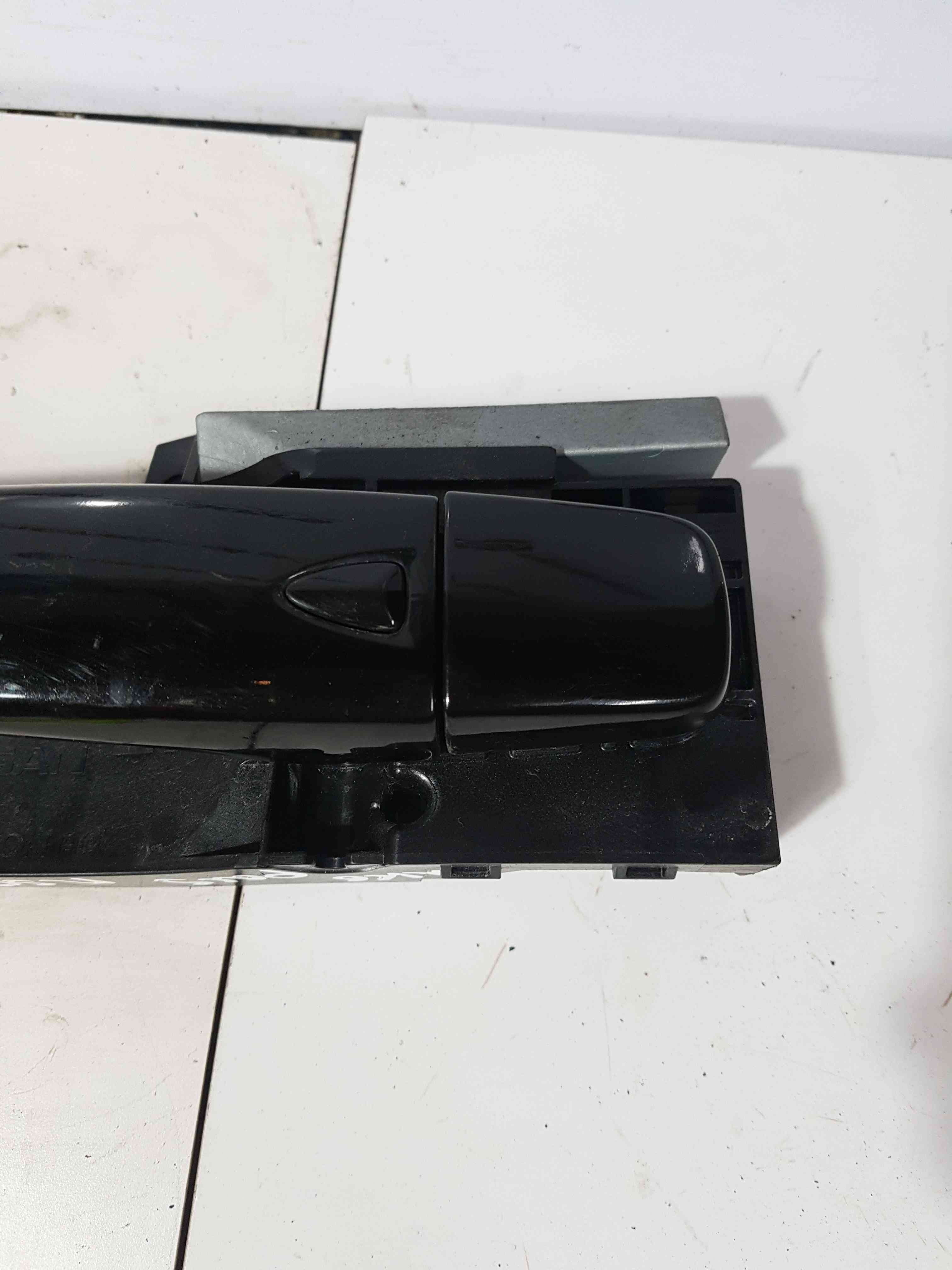 Thumb 3 Nissan Pulsar MK6 2014-2018 Passenger NSF Front Exterior Handle GN0 Black