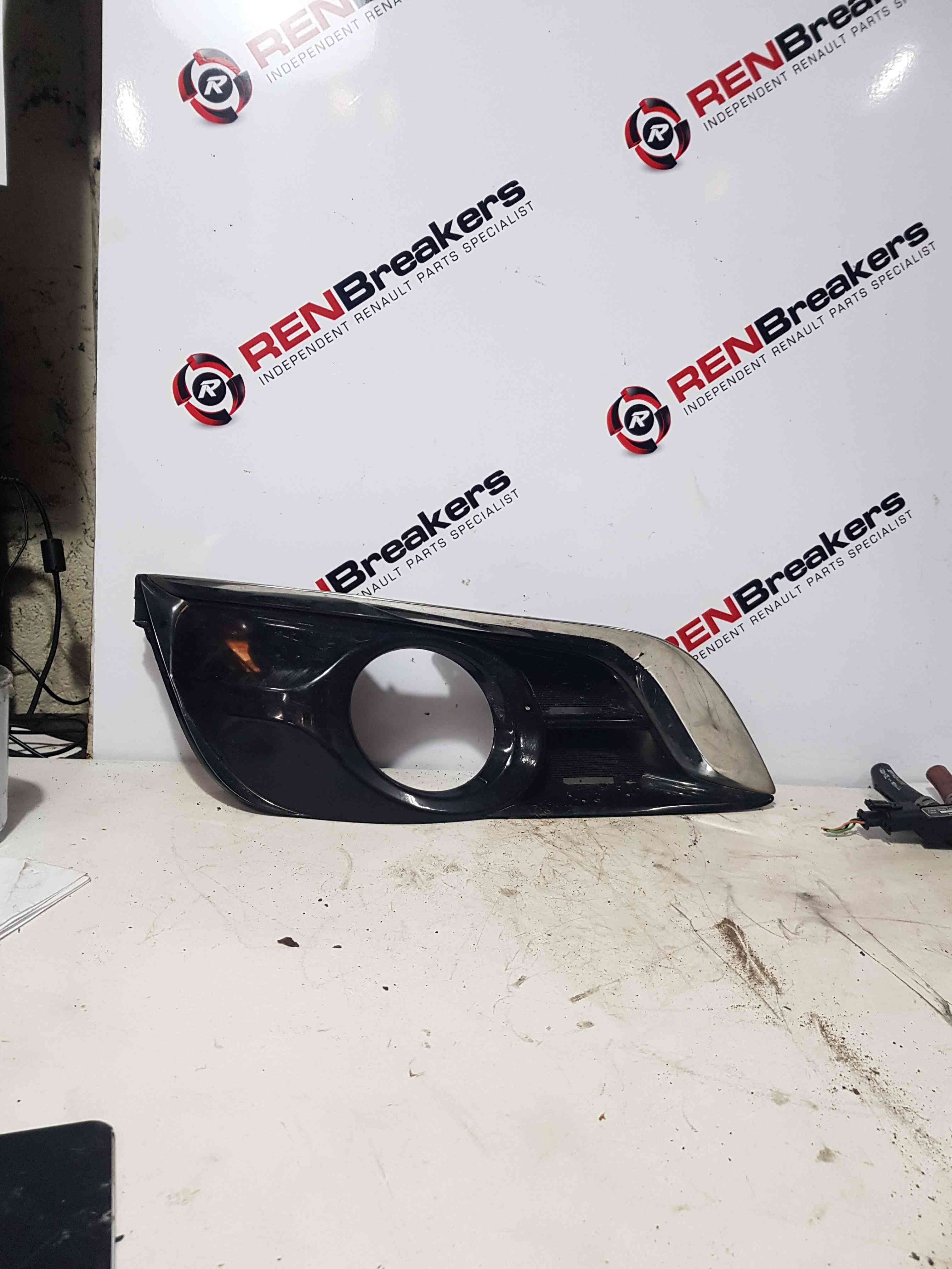 Thumb 10 Nissan Pulsar MK6 2014-2018 Passenger Side Left OSF Front FOG Light Grille Trim