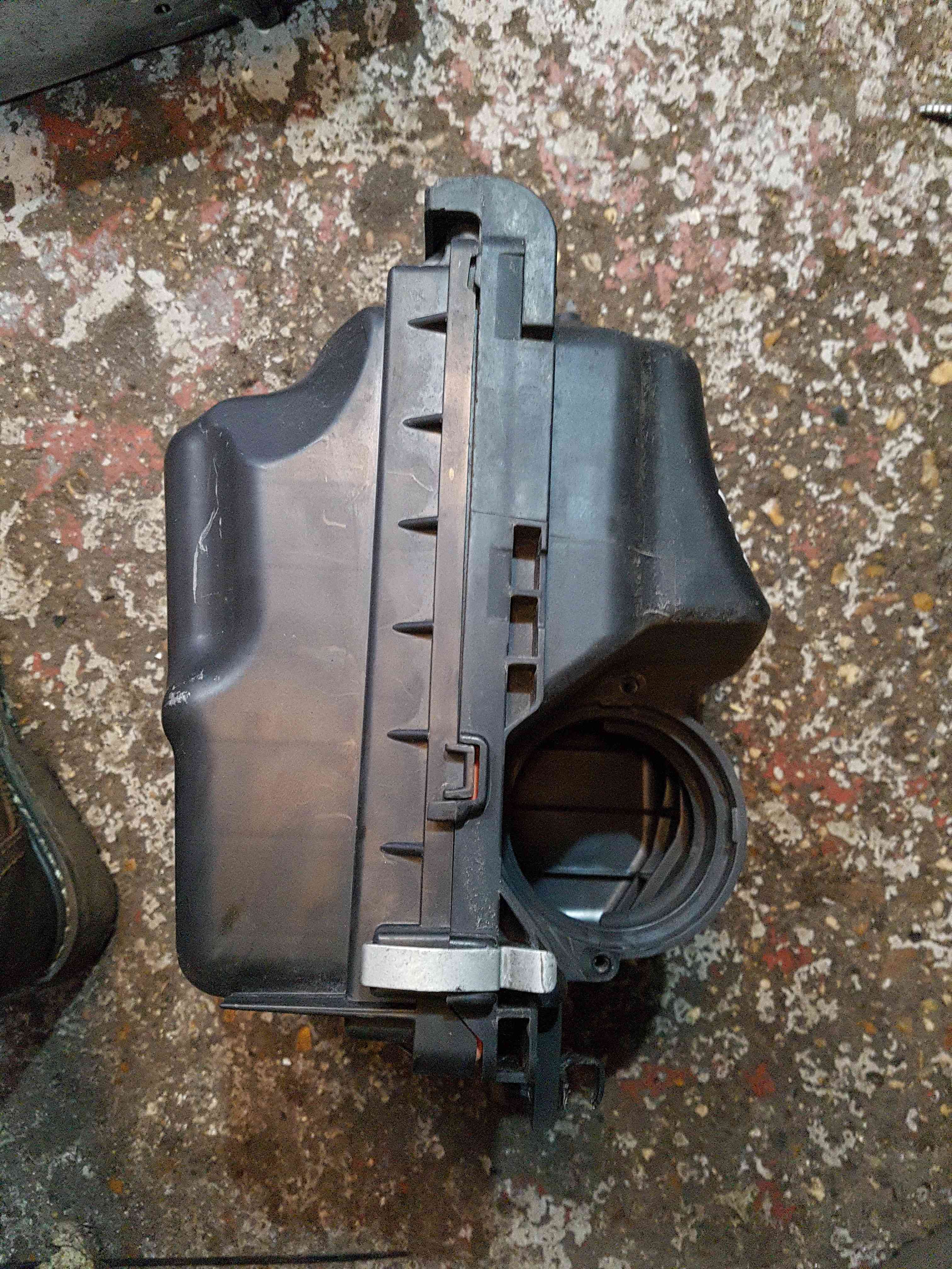 Thumb 4 Nissan Pulsar MK6 C13 2014-2018 1.5 DCI Airbox Filter Housing