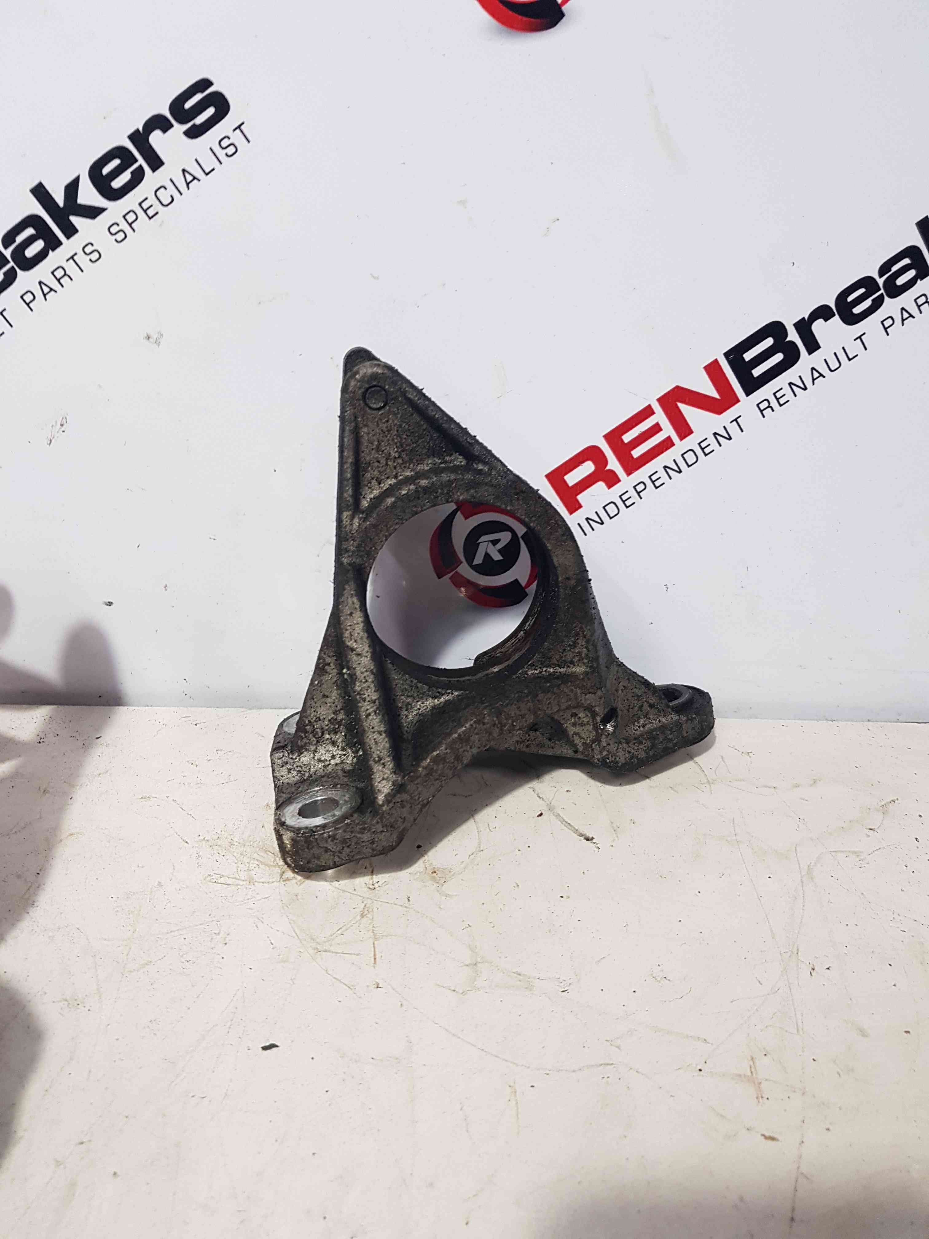 Thumb 7 Nissan Pulsar MK6 C13 2014-2018 1.5 DCI Driveshaft Bracket Mount