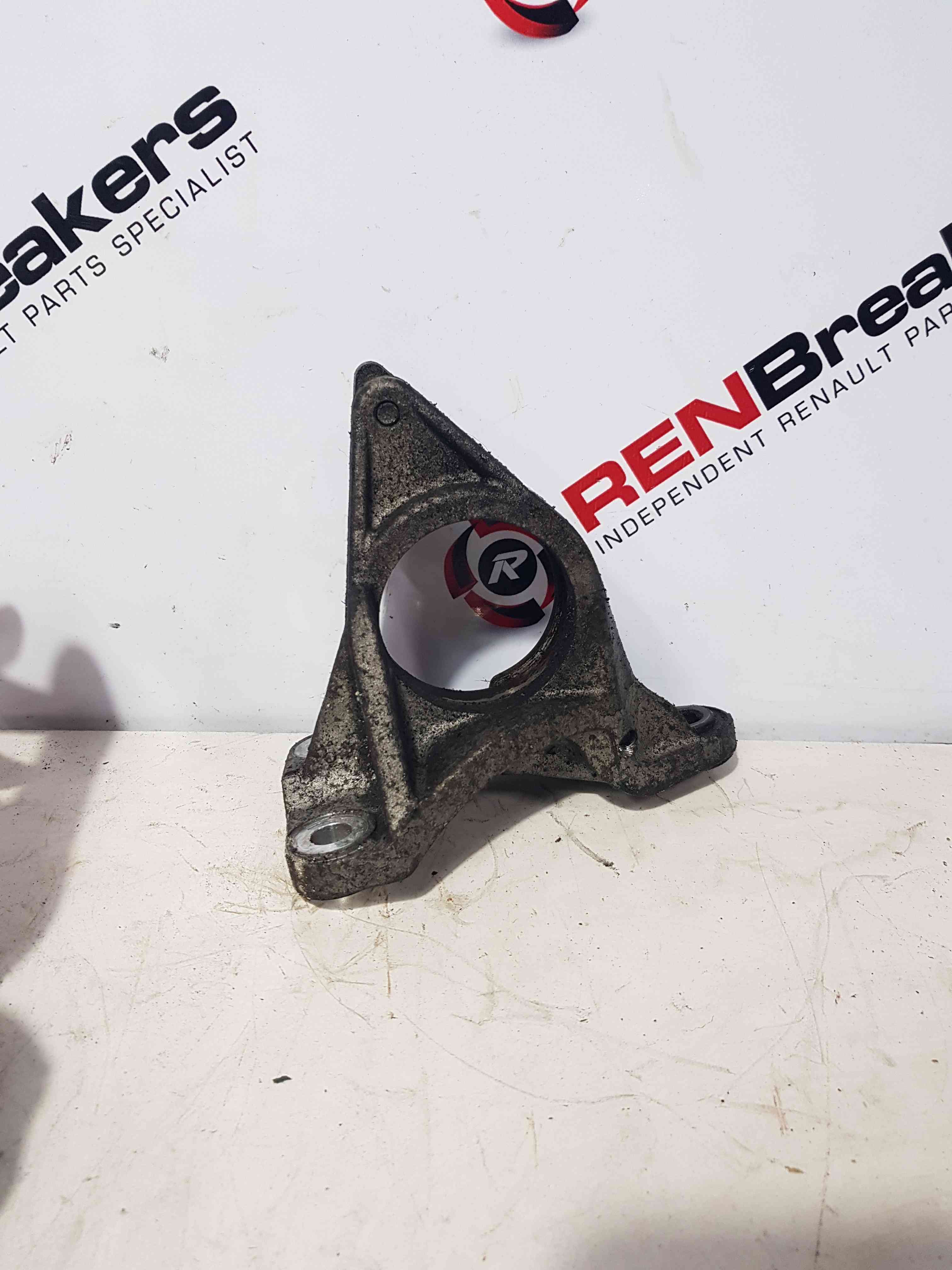 Thumb 8 Nissan Pulsar MK6 C13 2014-2018 1.5 DCI Driveshaft Bracket Mount