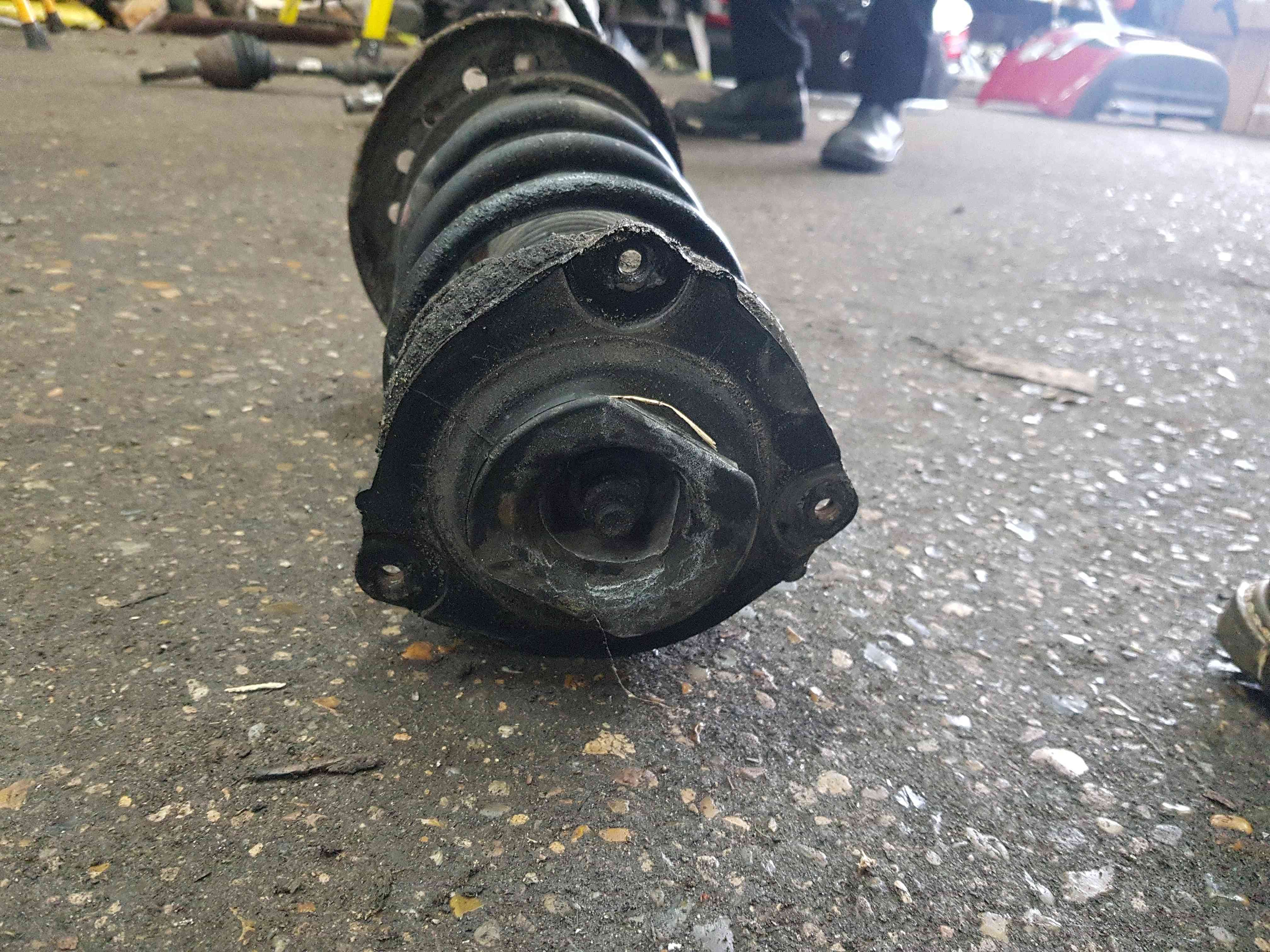 Thumb 4 Nissan Pulsar MK6 C13 2014-2018 1.5 DCI Passenger NSF Front Spring Suspension