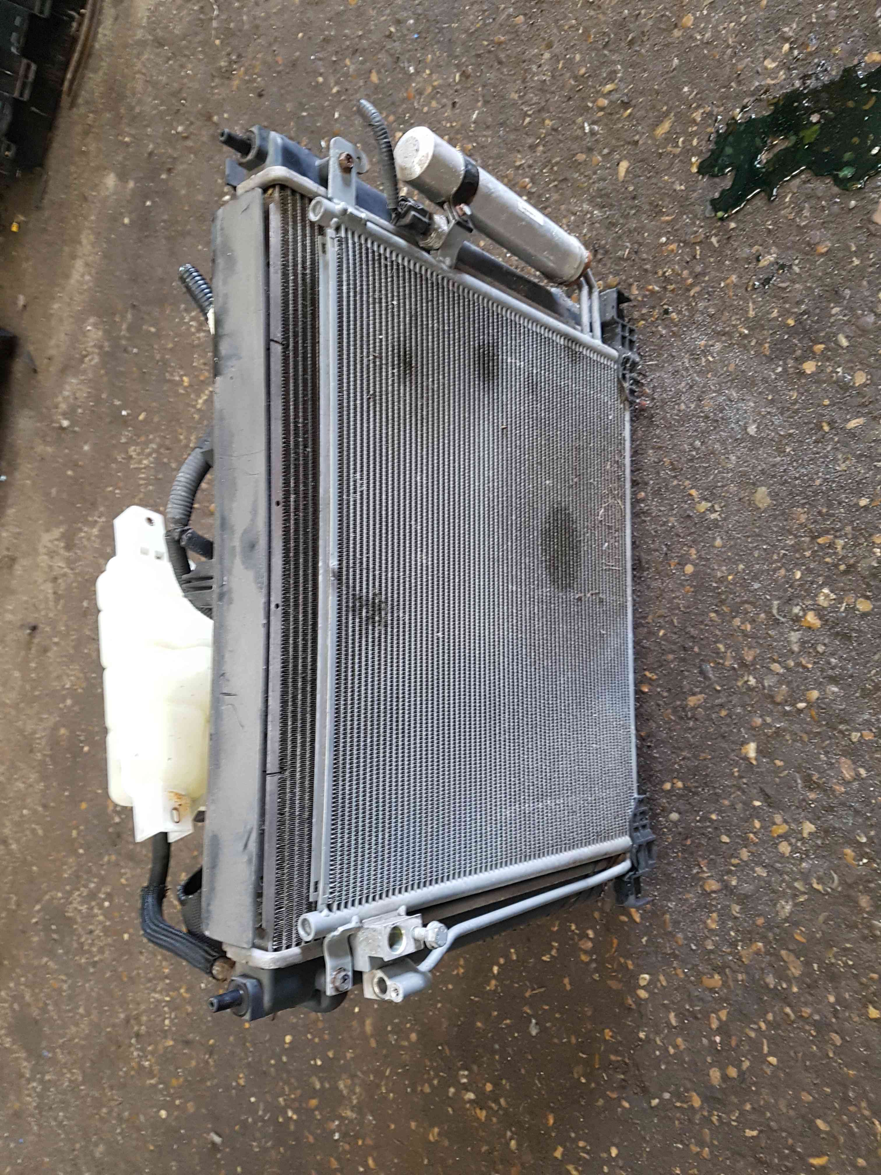 Thumb 6 Nissan Pulsar MK6 C13 2014-2018 1.5 Radiator RAD Pack FAN 214101KK1A 214033ZN0A