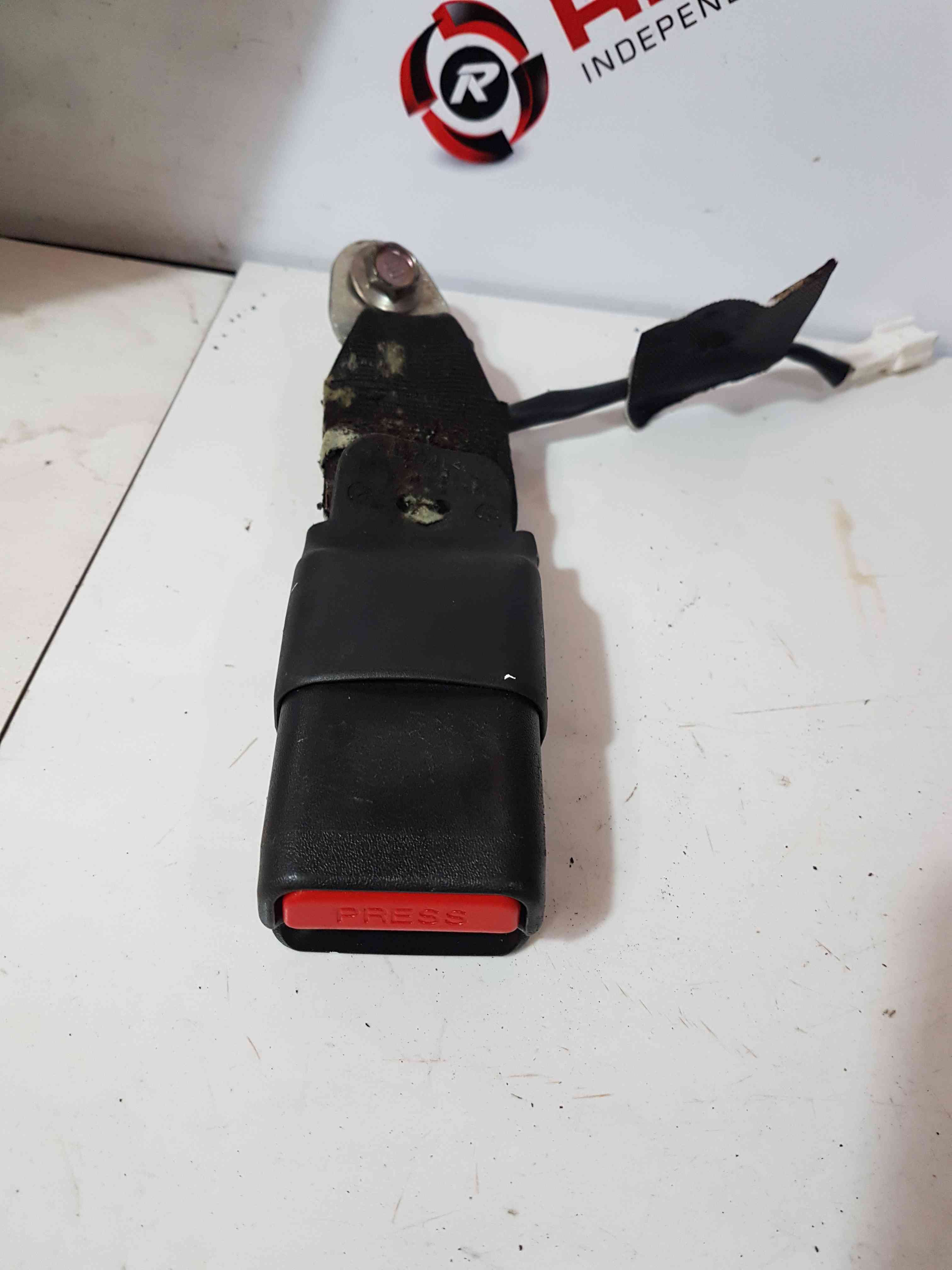 Thumb 3 Nissan Pulsar MK6 C13 2014-2018 Centre Rear Seat Belt Buckle