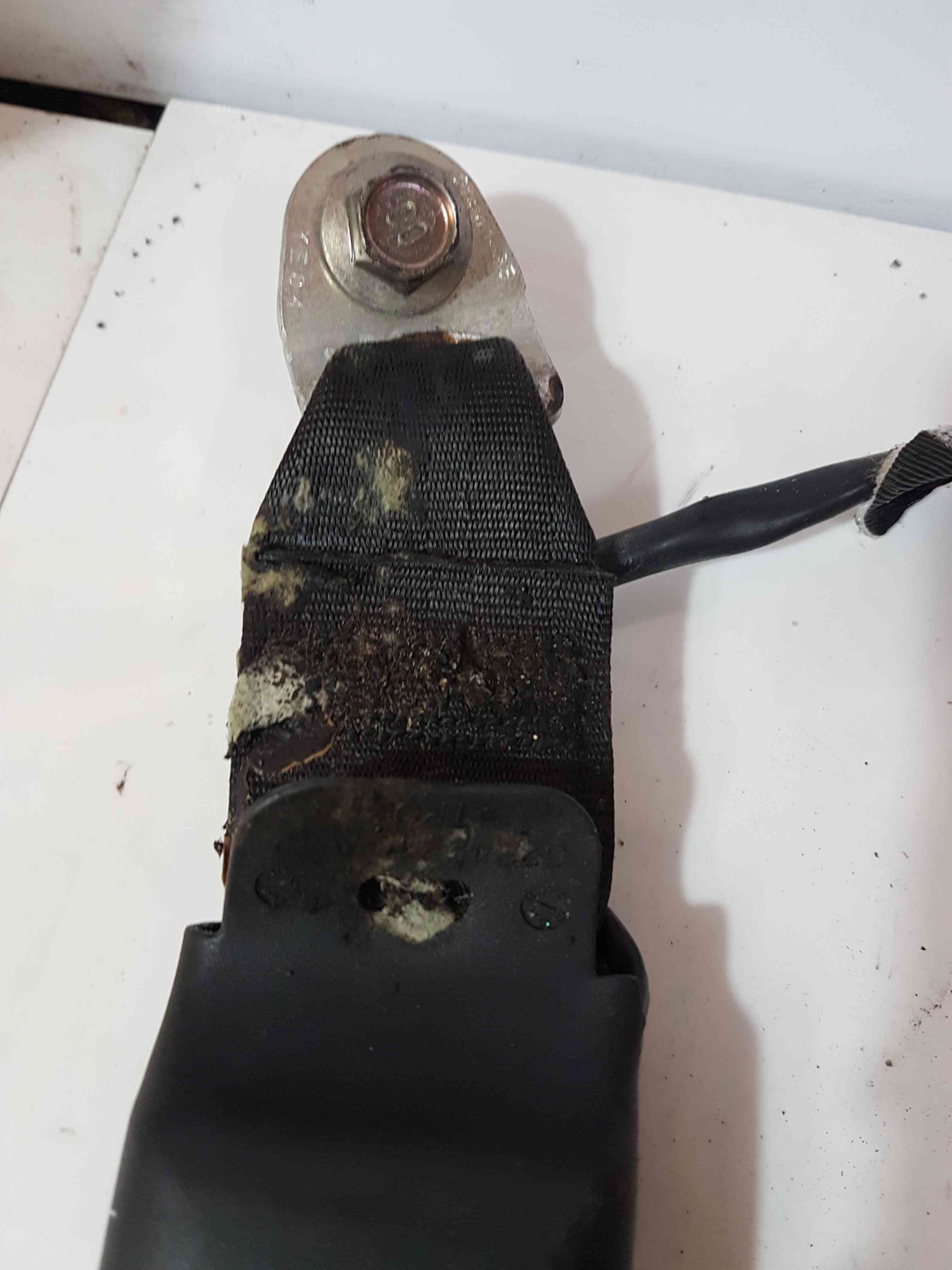 Thumb 4 Nissan Pulsar MK6 C13 2014-2018 Centre Rear Seat Belt Buckle