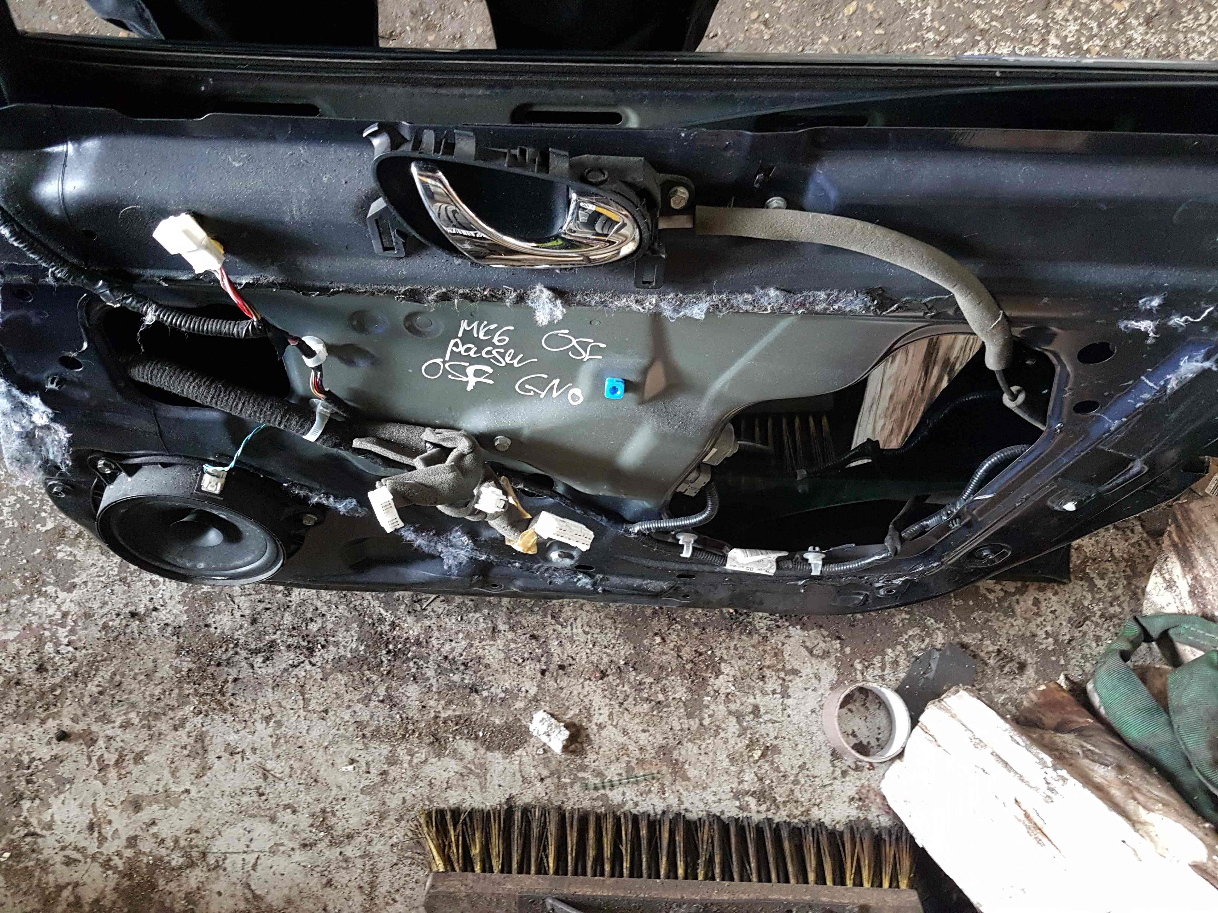 Thumb 9 Nissan Pulsar MK6 C13 2014-2018 Drivers OSF Front Door Black GNO DAMAGED