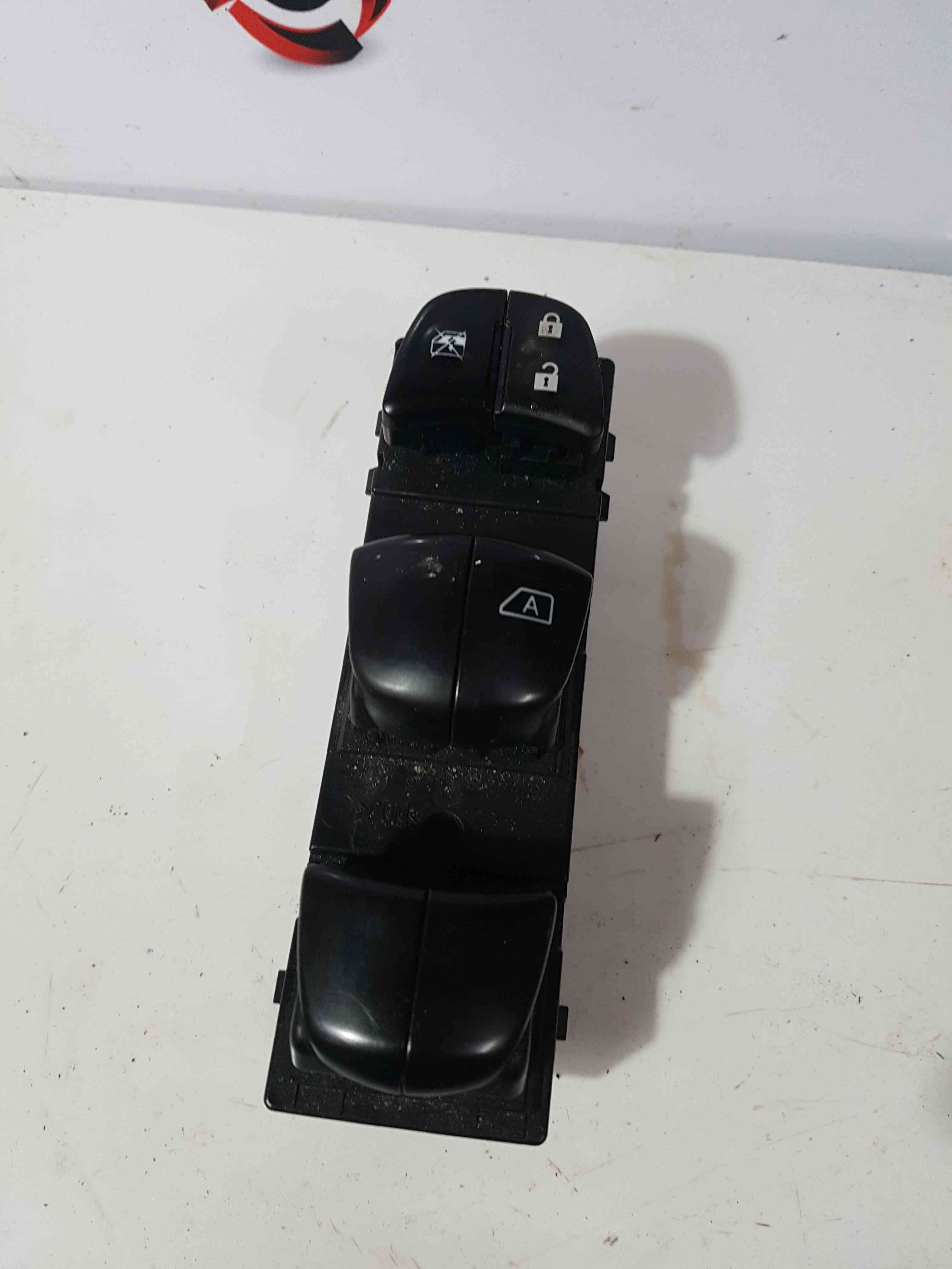 Thumb 5 Nissan Pulsar MK6 C13 2014-2018 Drivers OSF Front Window Switch Panel