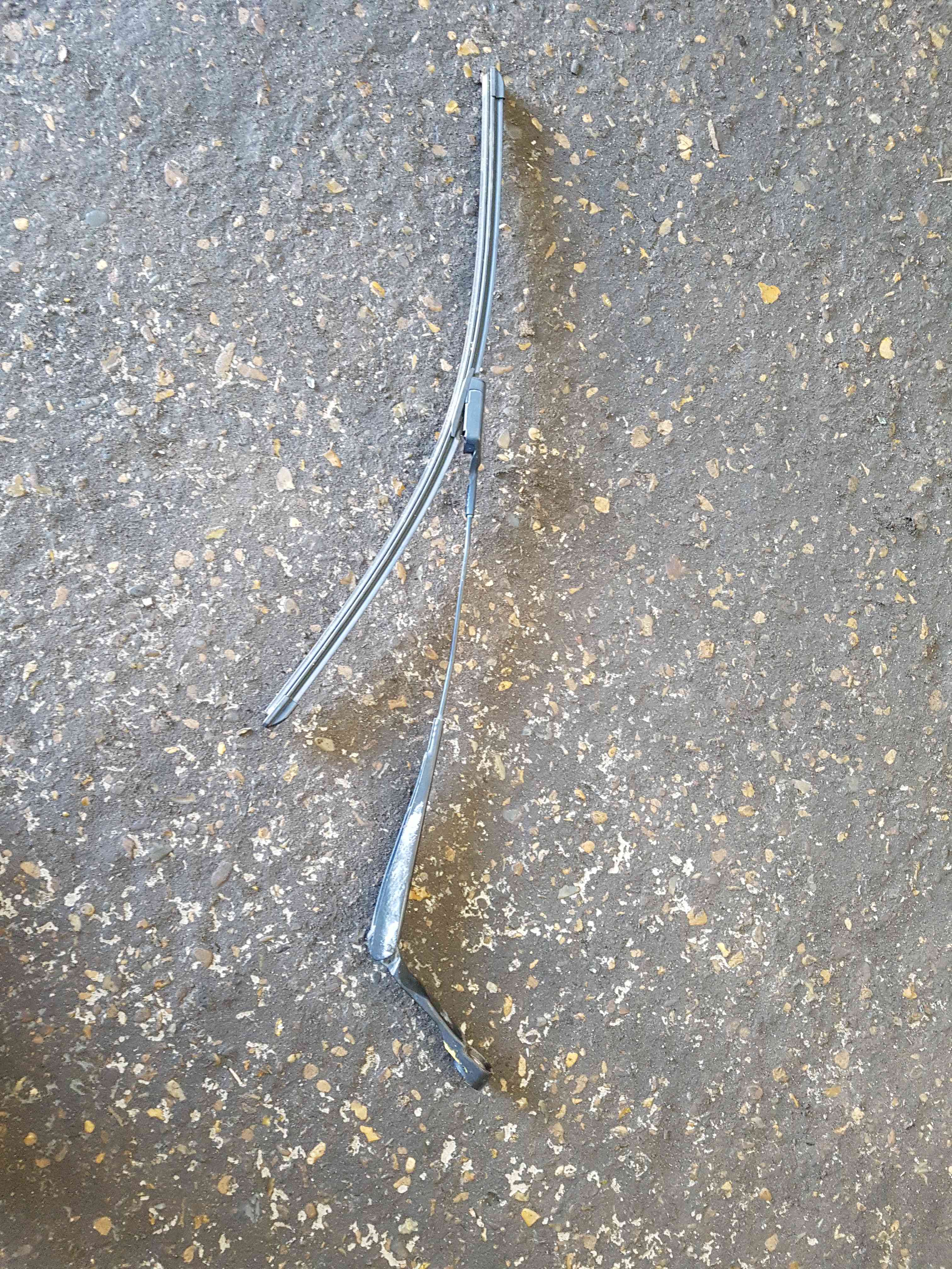 Thumb 2 Nissan Pulsar MK6 C13 2014-2018 Drivers OSF Front Wiper ARM 288863ZP0A