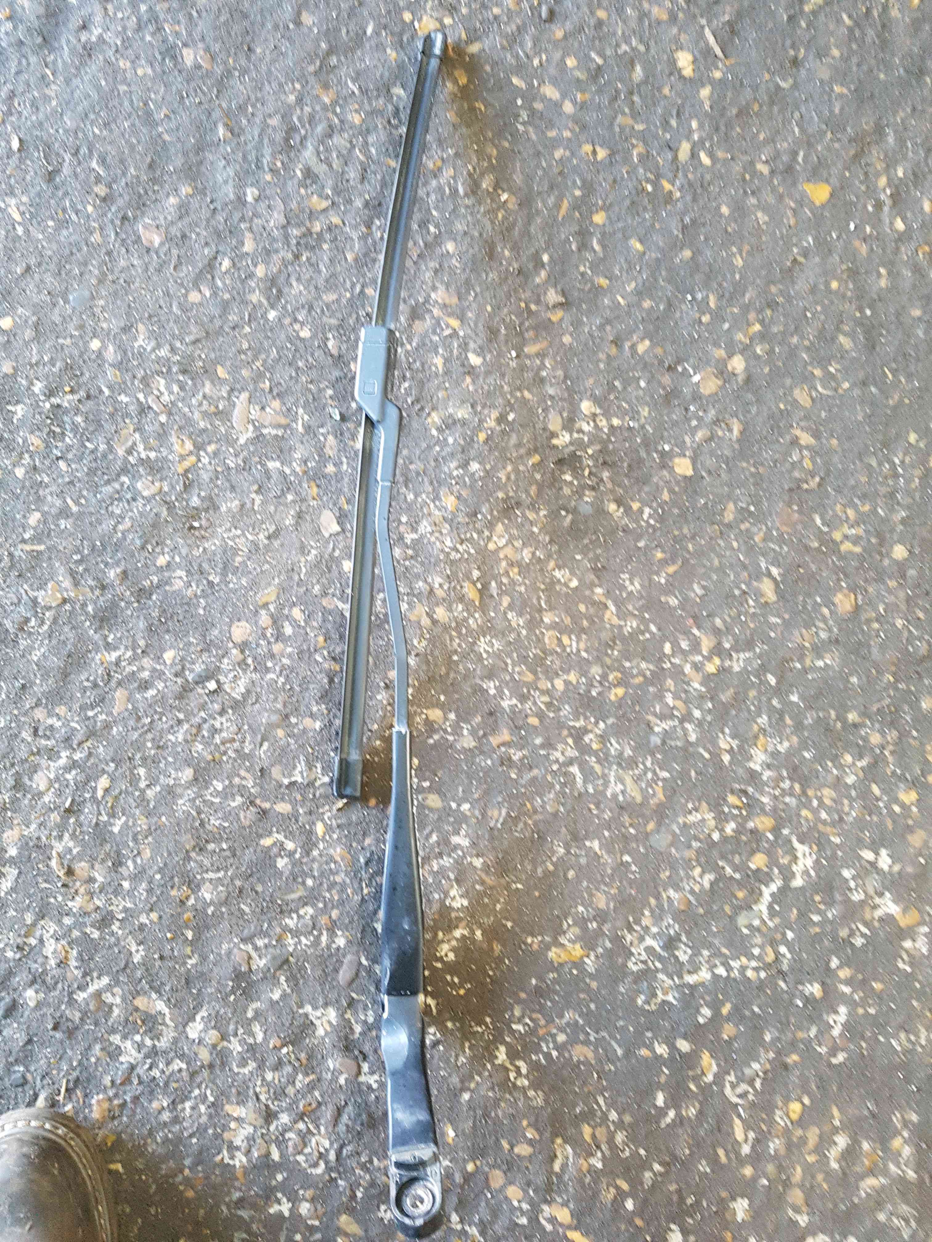 Thumb 5 Nissan Pulsar MK6 C13 2014-2018 Drivers OSF Front Wiper ARM 288863ZP0A