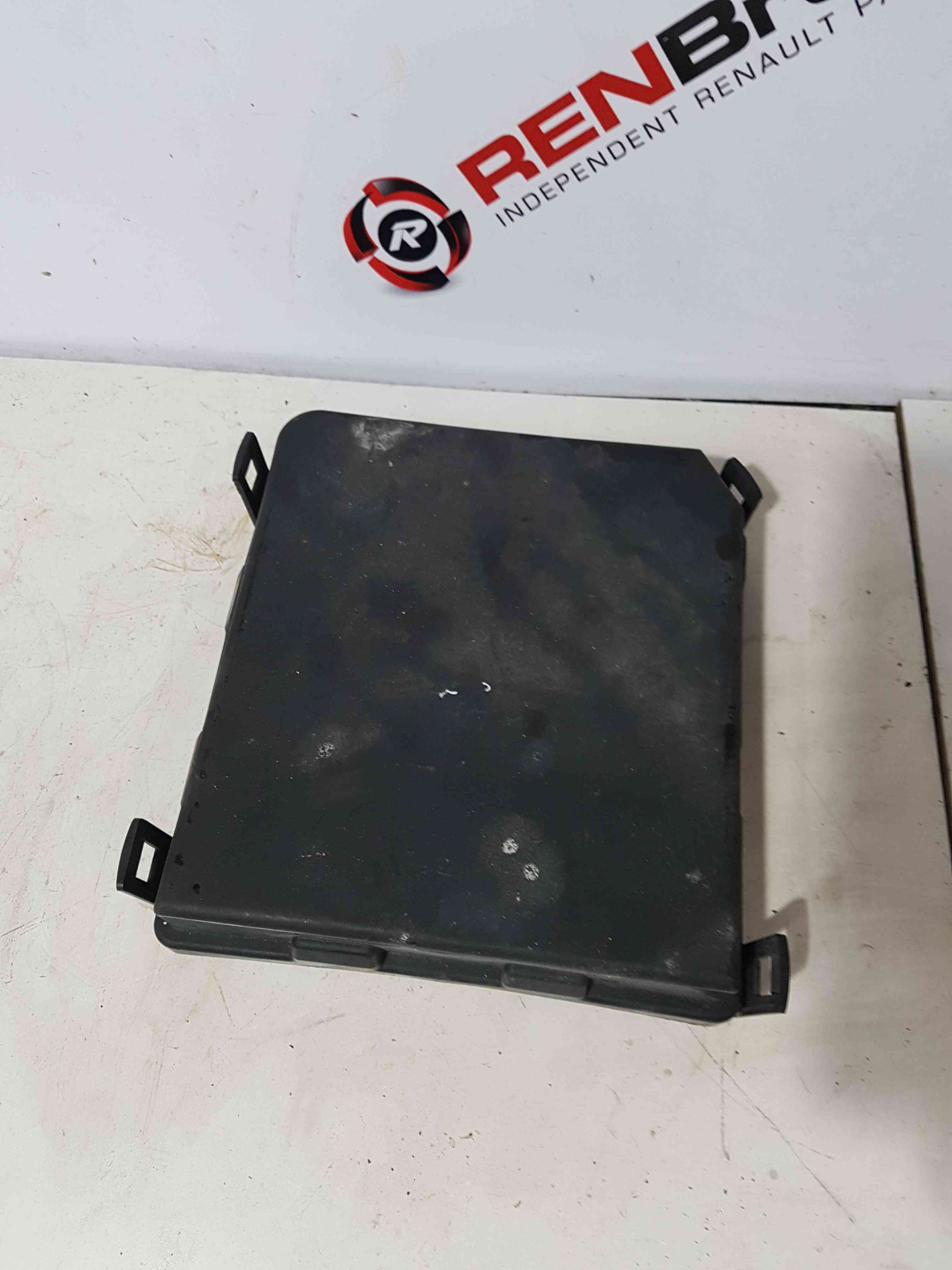 Thumb 5 Nissan Pulsar MK6 C13 2014-2018 Fuse BOX Cover LID