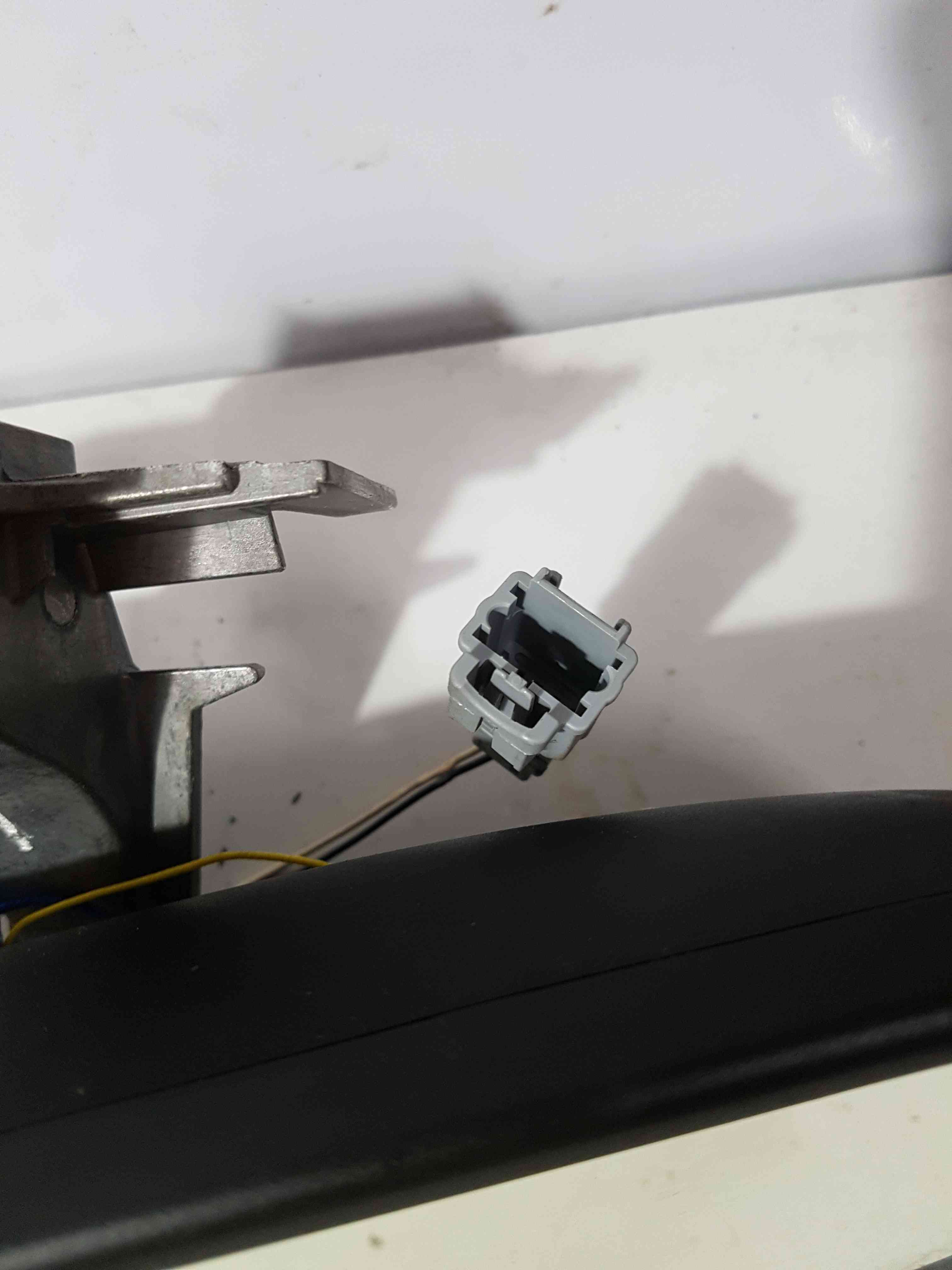 Thumb 6 Nissan Pulsar MK6 C13 2014-2018 Rear View Mirror Auto Tint