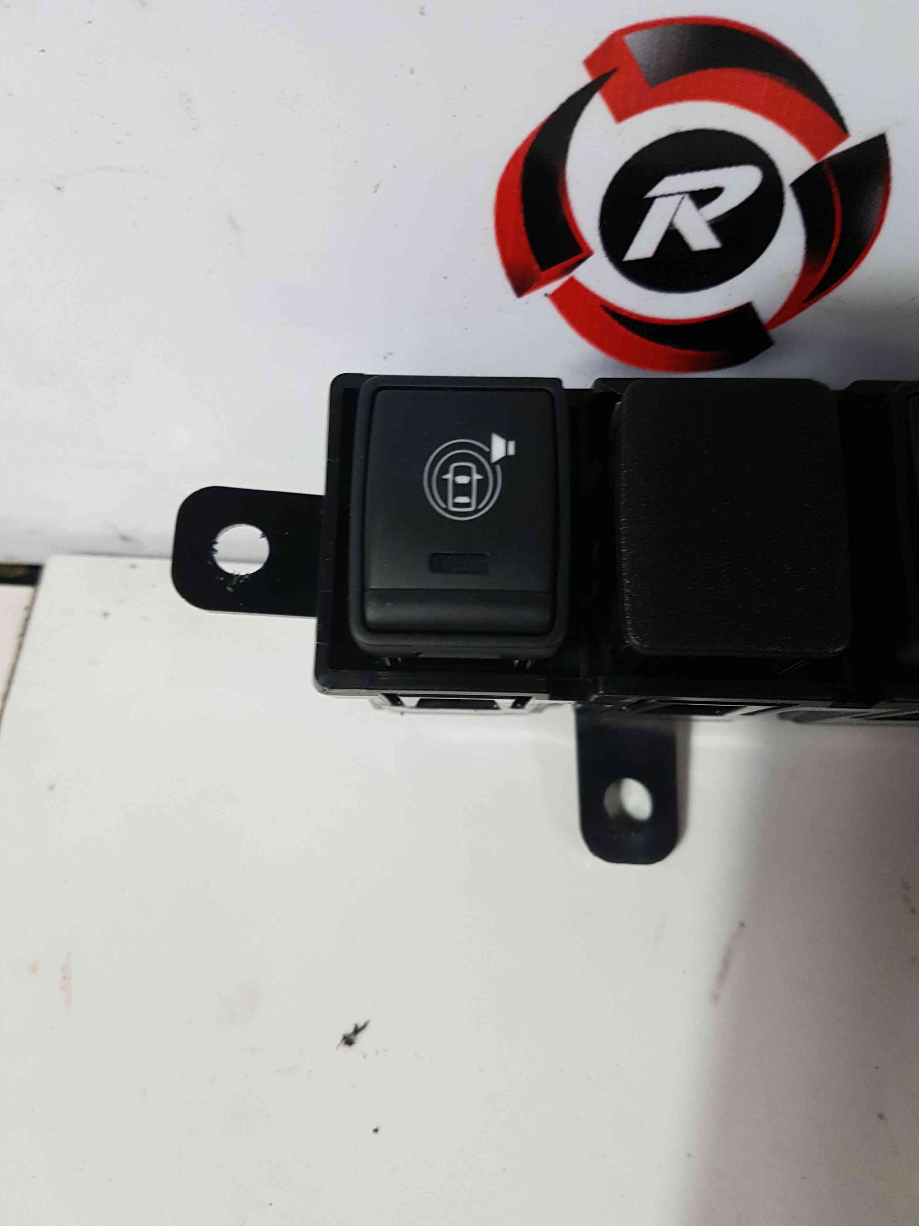 Thumb 3 Nissan Pulsar MK6 C13 2014-2018 Traction Control Button Switch Panel 689TU3ZP0A
