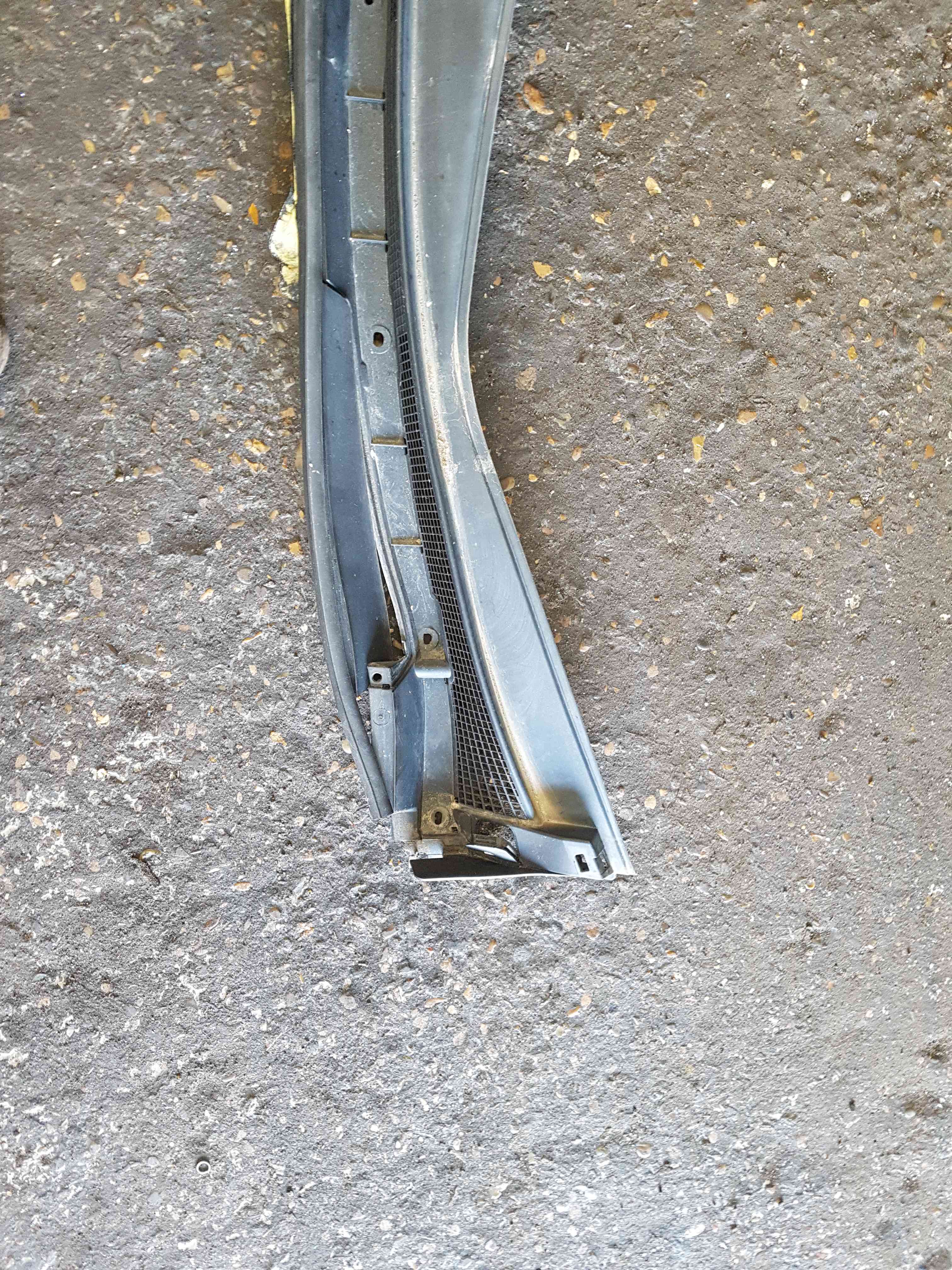 Thumb 3 Nissan Pulsar MK6 C13 2014-2018 Windscreen Scuttle Panel Plastic 668203710A