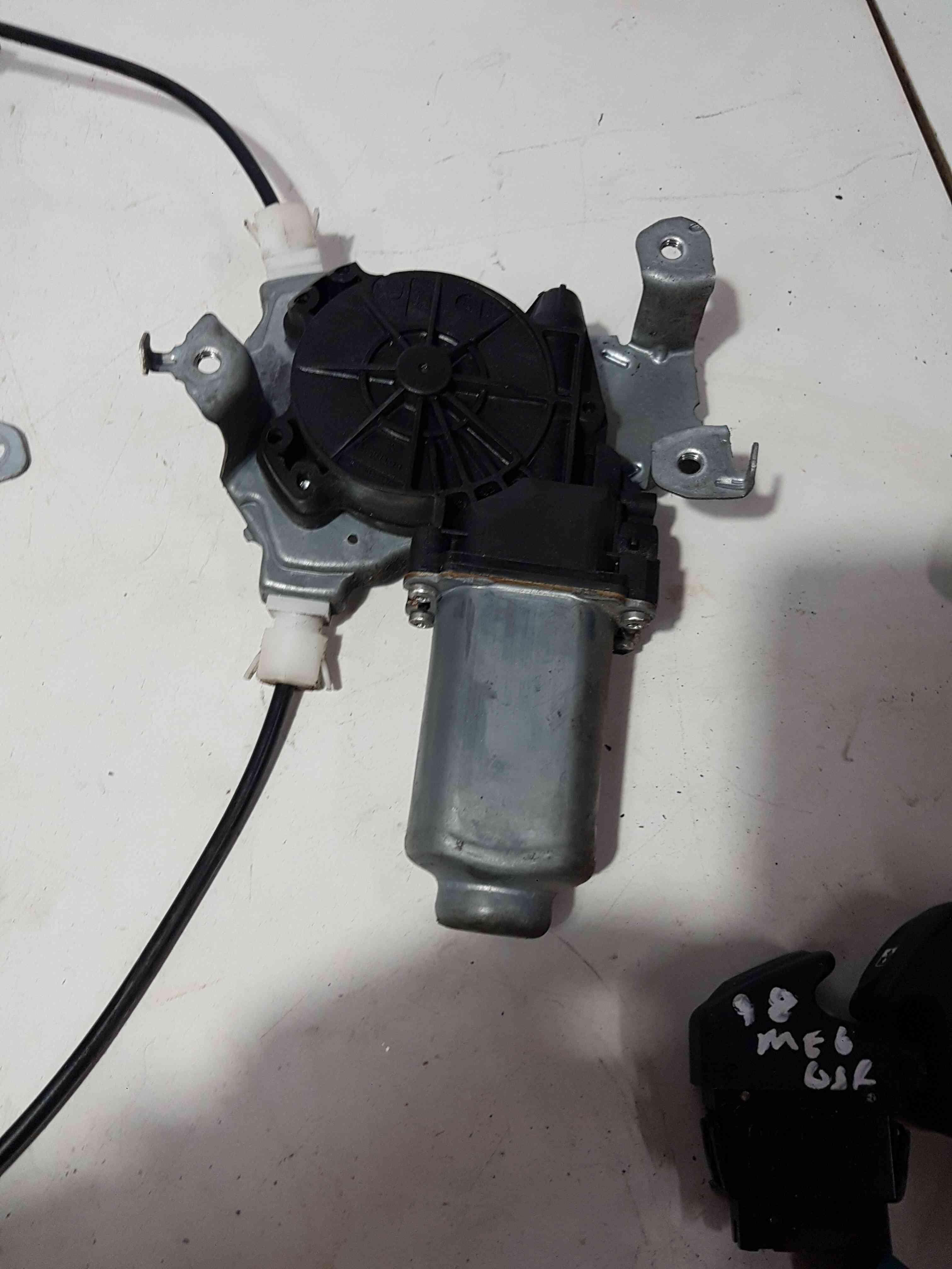 Thumb 2 Nissan Qashqai 2006-2013  OSR Rear Window Regulator + Motor 