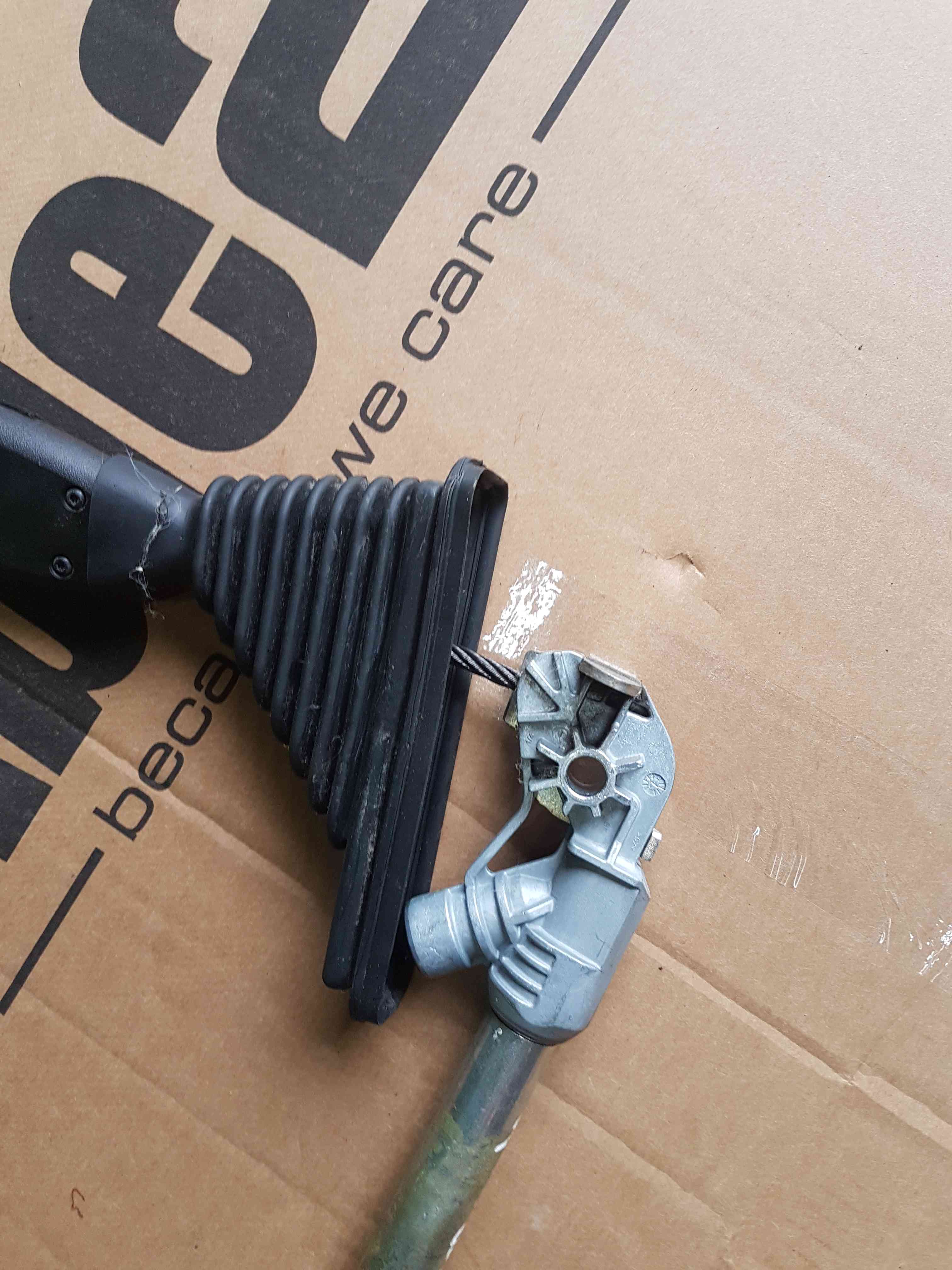 Thumb 4 Nissan Qashqai 2006-2013 Drivers Osf Seat Belt Pretensioner