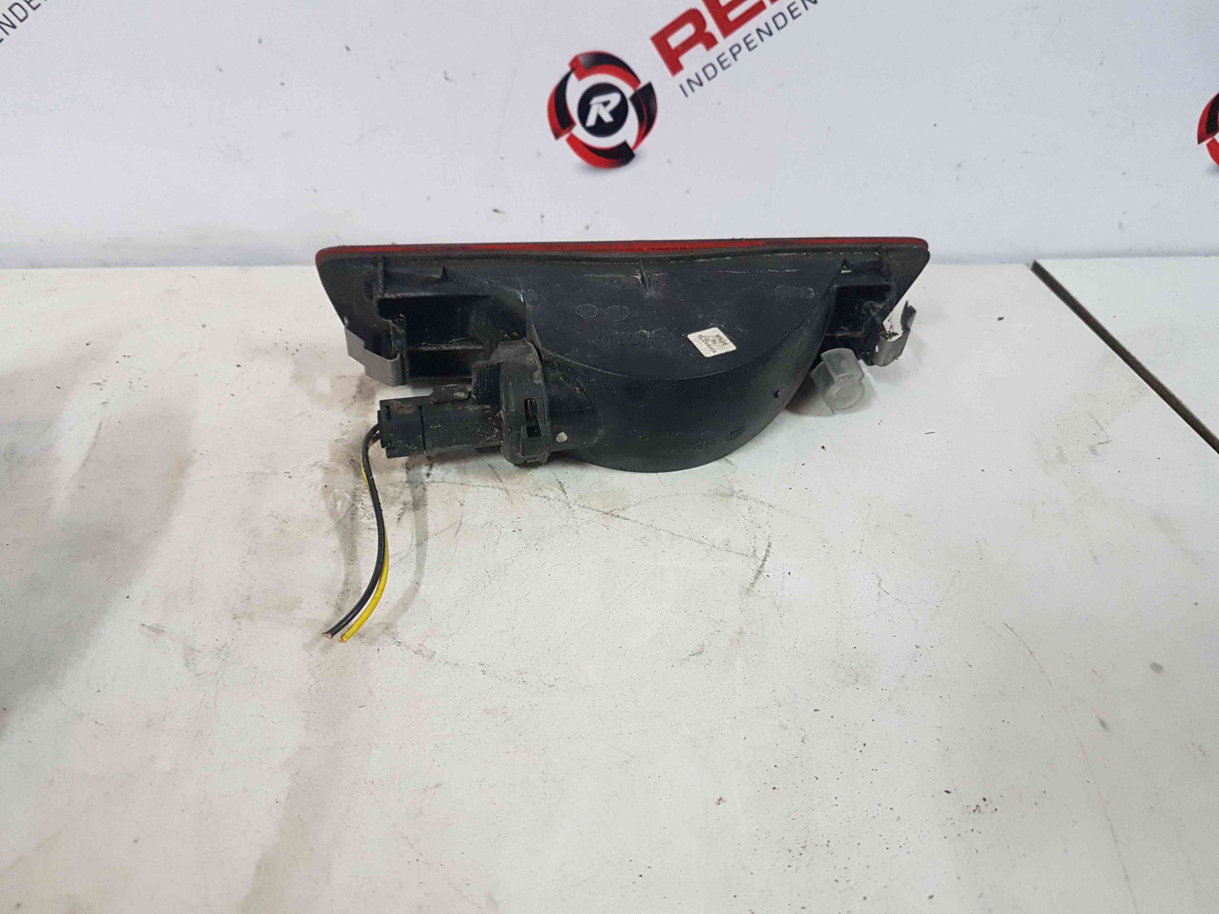 Thumb 5 Nissan Qashqai 2006-2013  Rear Rear Brake Light  26580JD00B
