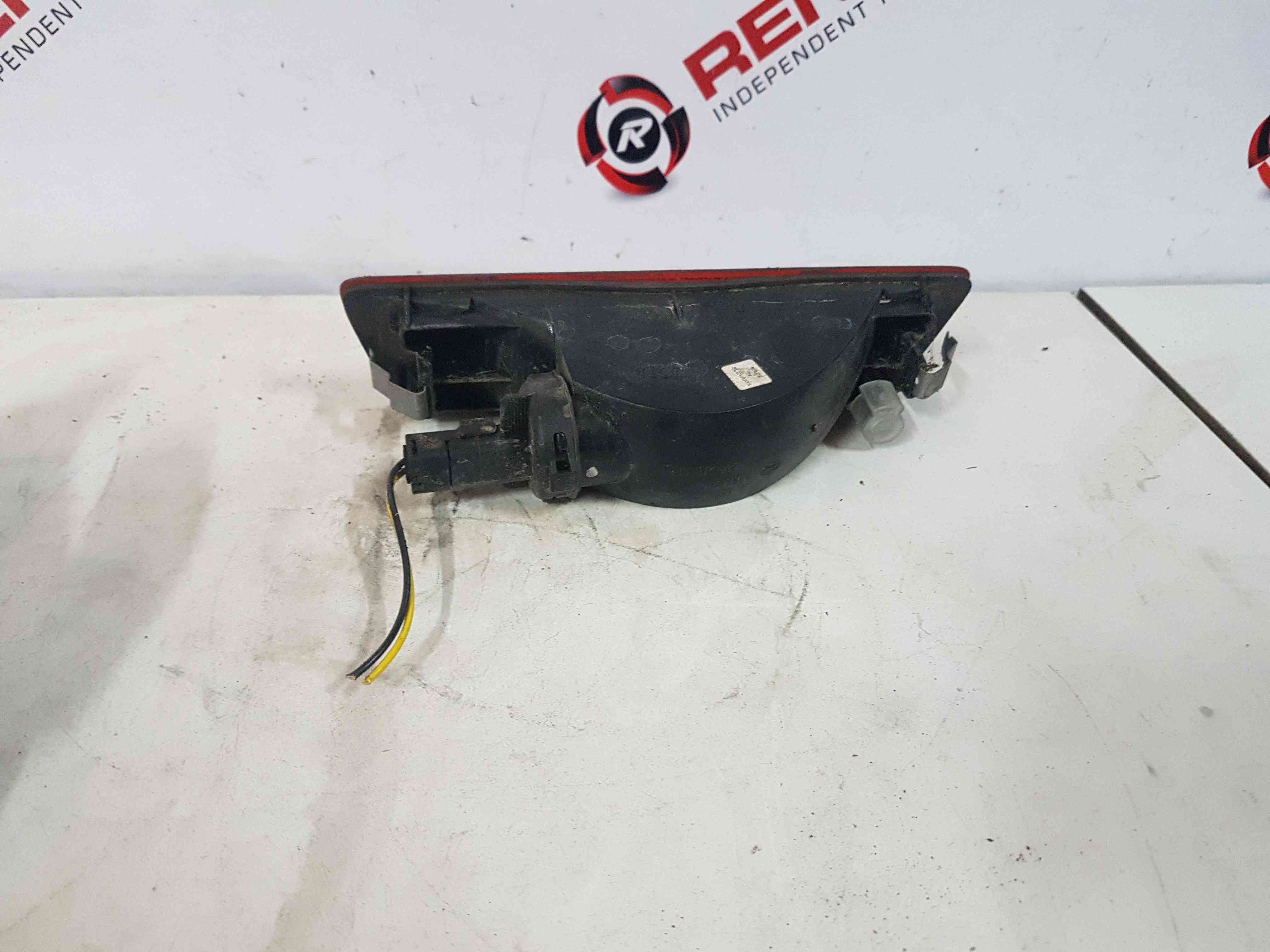 Thumb 6 Nissan Qashqai 2006-2013  Rear Rear Brake Light  26580JD00B