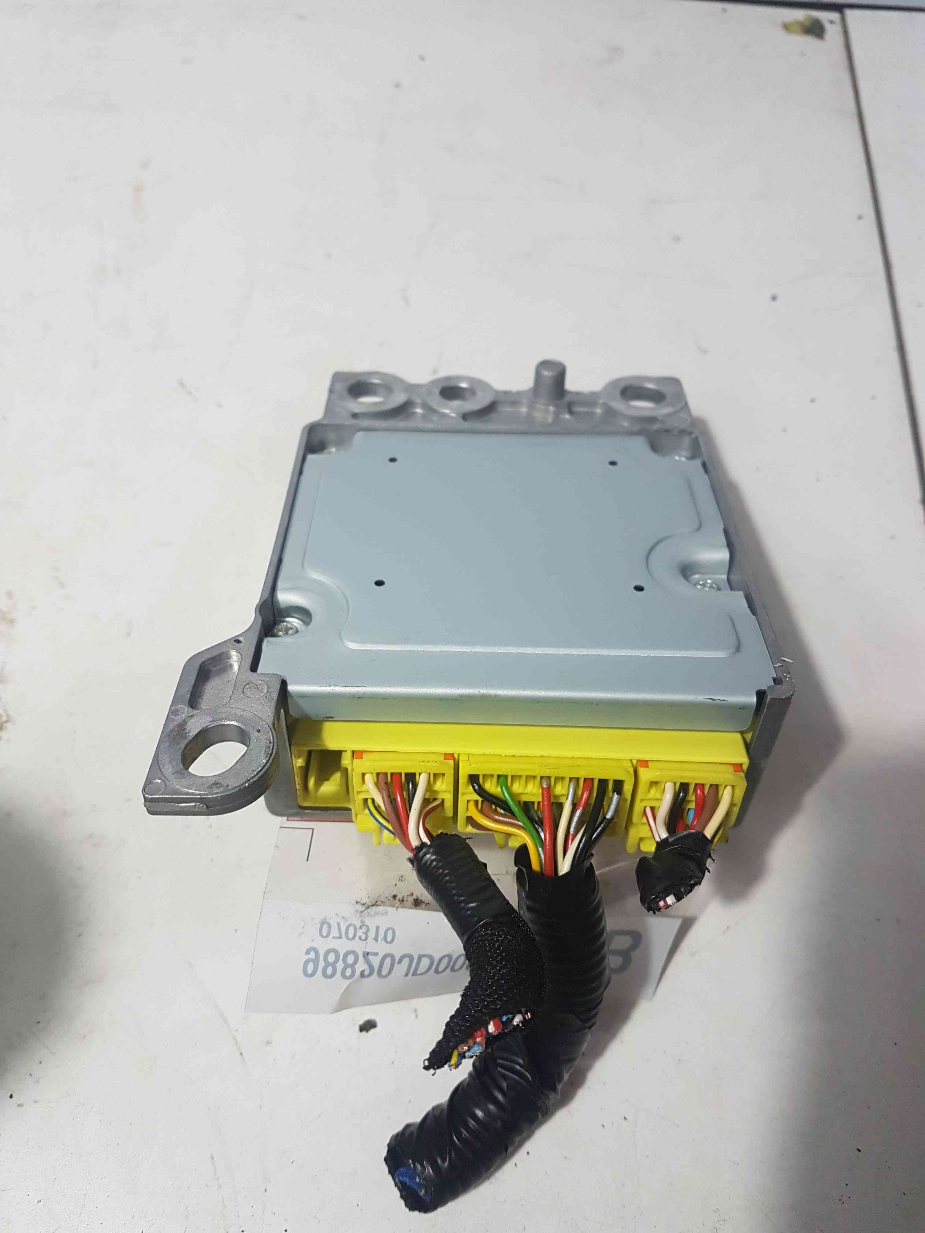 Thumb 3 Nissan Qashqai 2006-2013 Airbag Module Computer 98820JD000