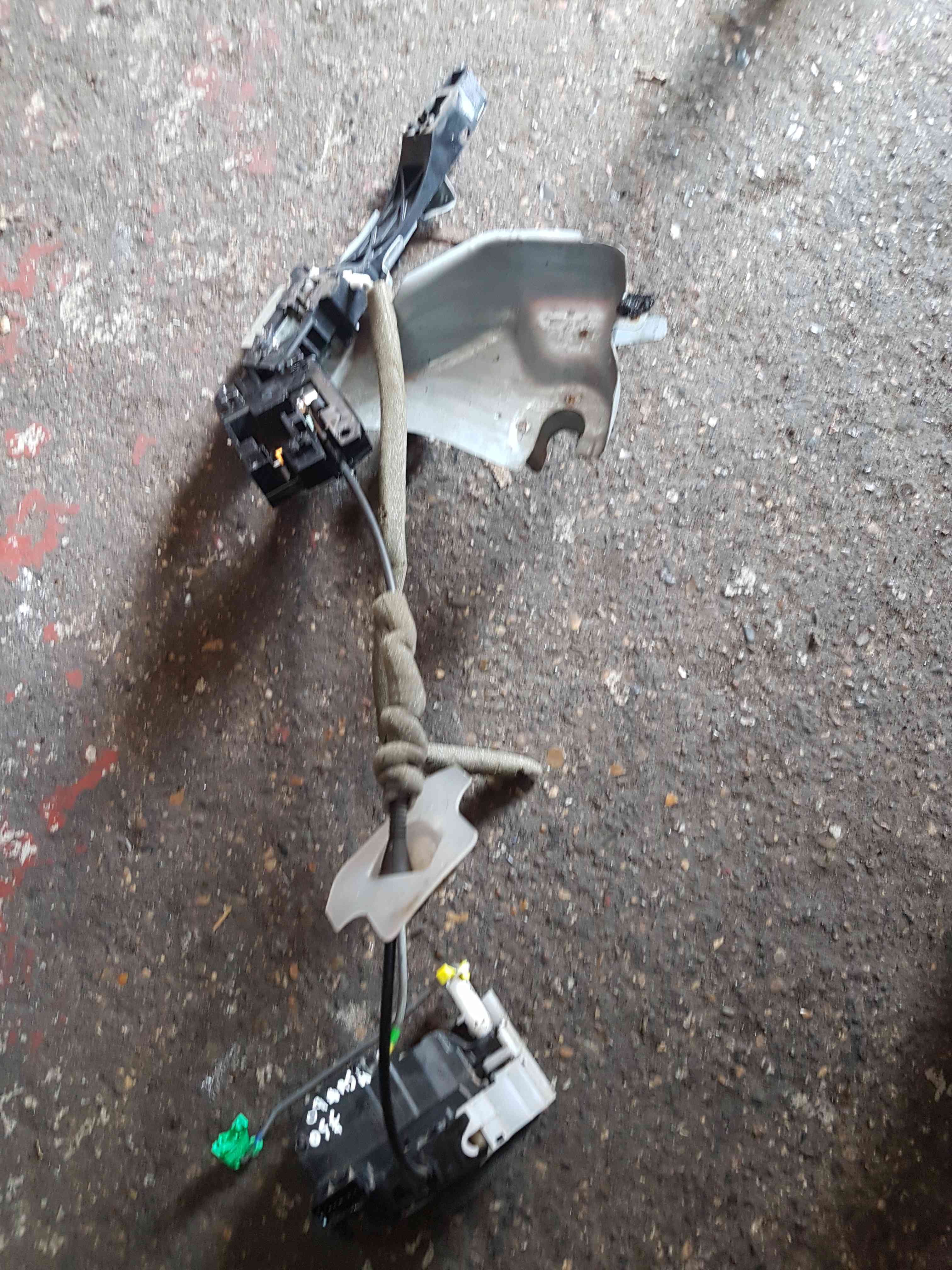 Thumb 8 Nissan Qashqai 2006-2013 Driver OSF Front Door Lock Mechanism