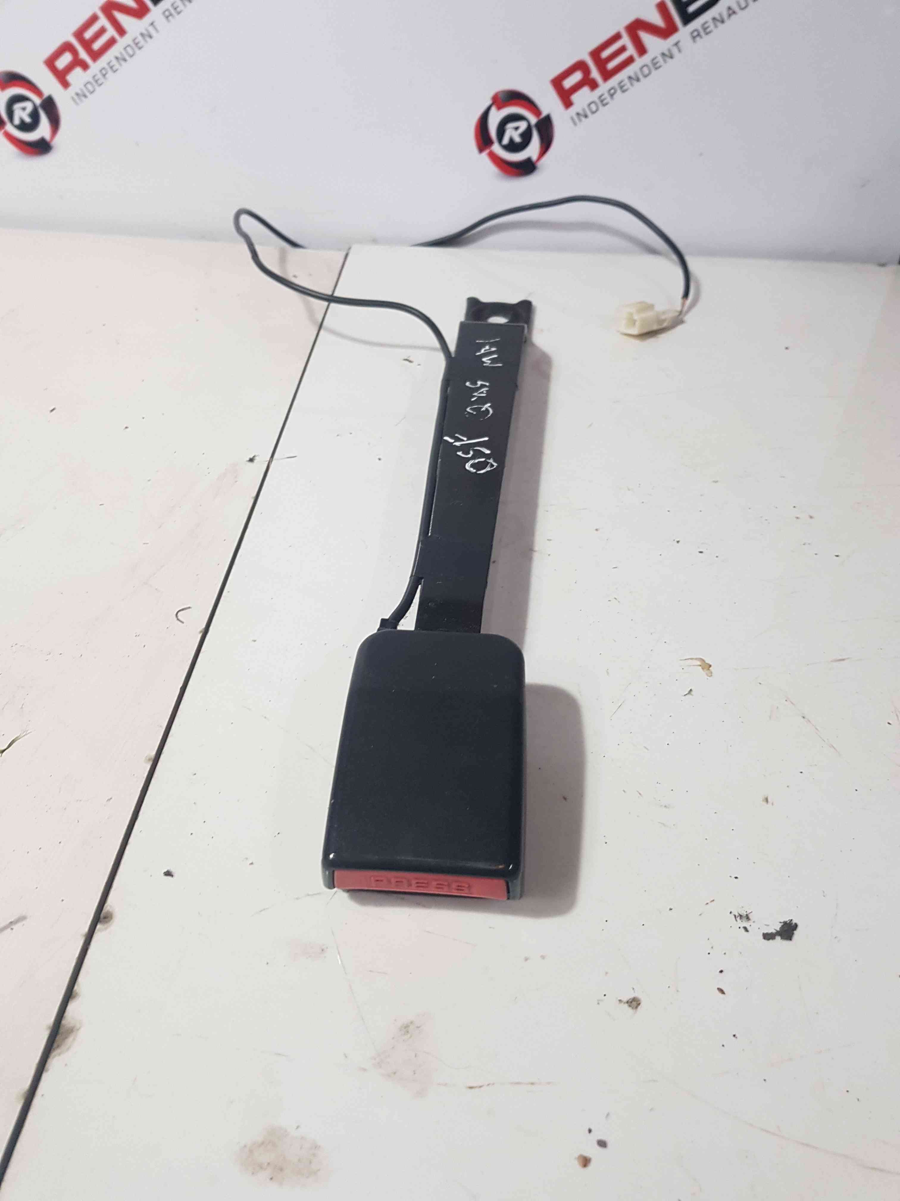 Thumb 3 Nissan Qashqai 2006-2013 Drivers OSF Front Seat Belt Buckle