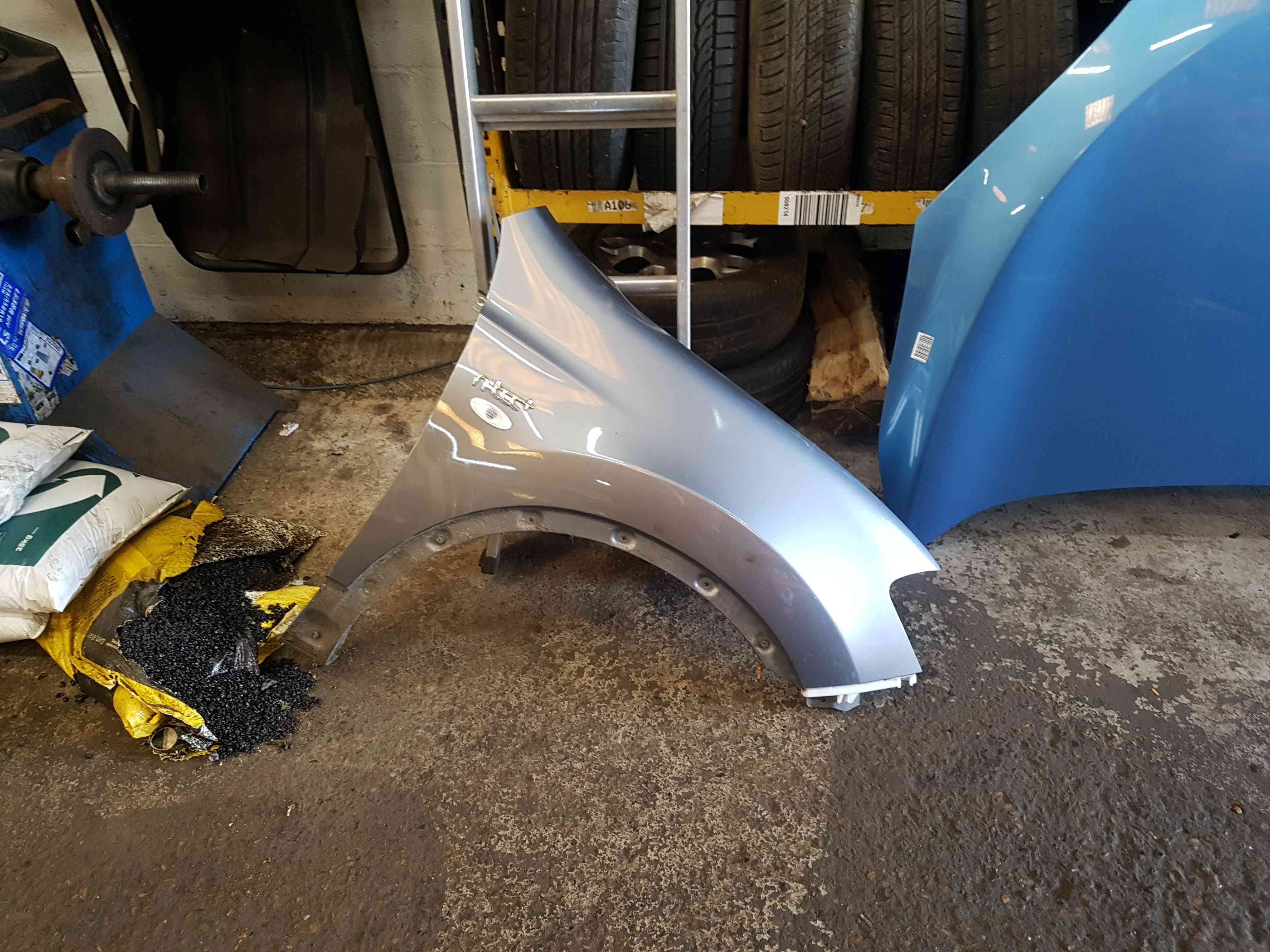 Thumb 2 Nissan Qashqai 2006-2013 Drivers Os Wing KAD Grey