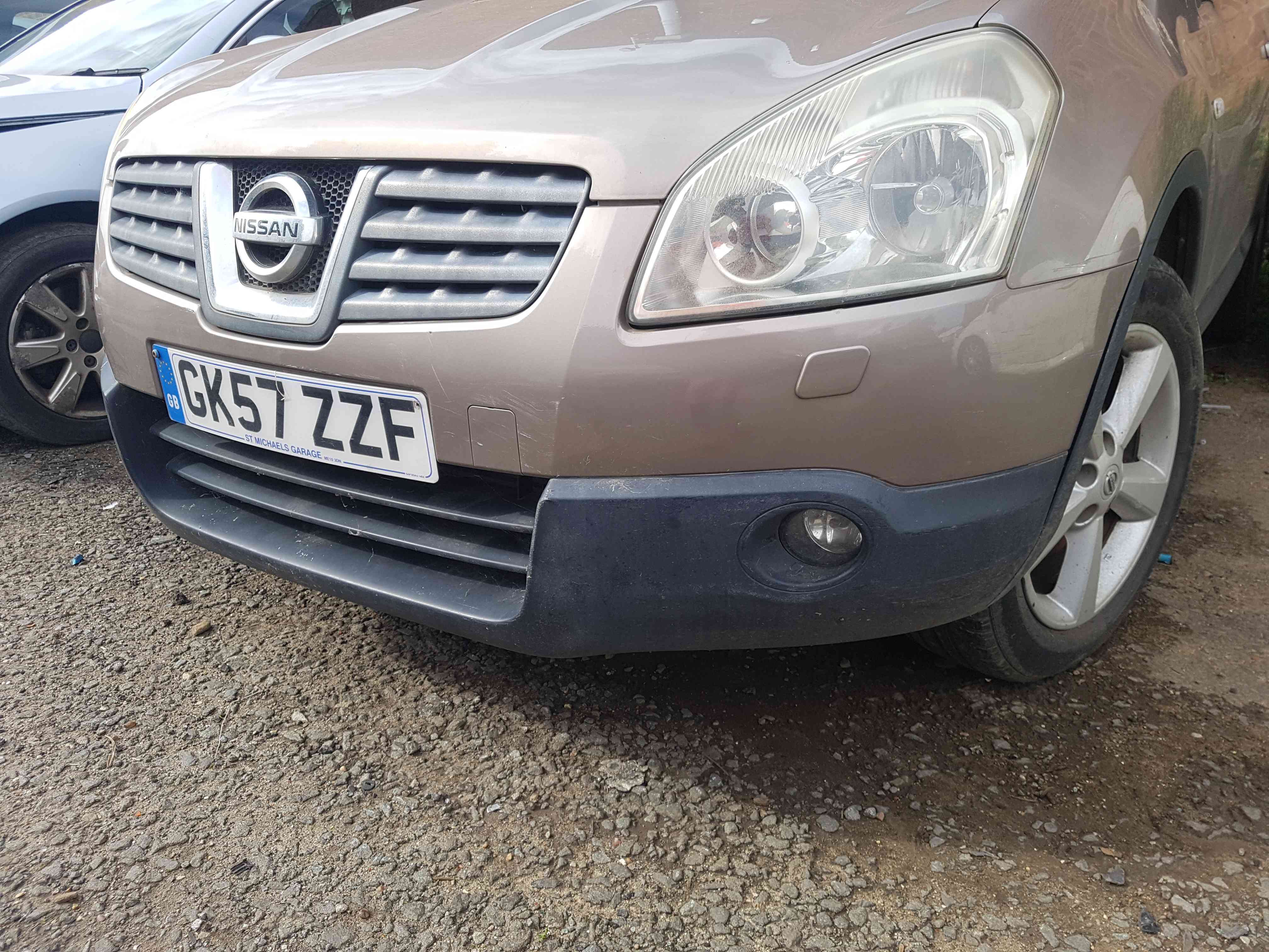 Thumb 5 Nissan Qashqai 2006-2013 Front Bumper + Grill C30 Cafe Latte