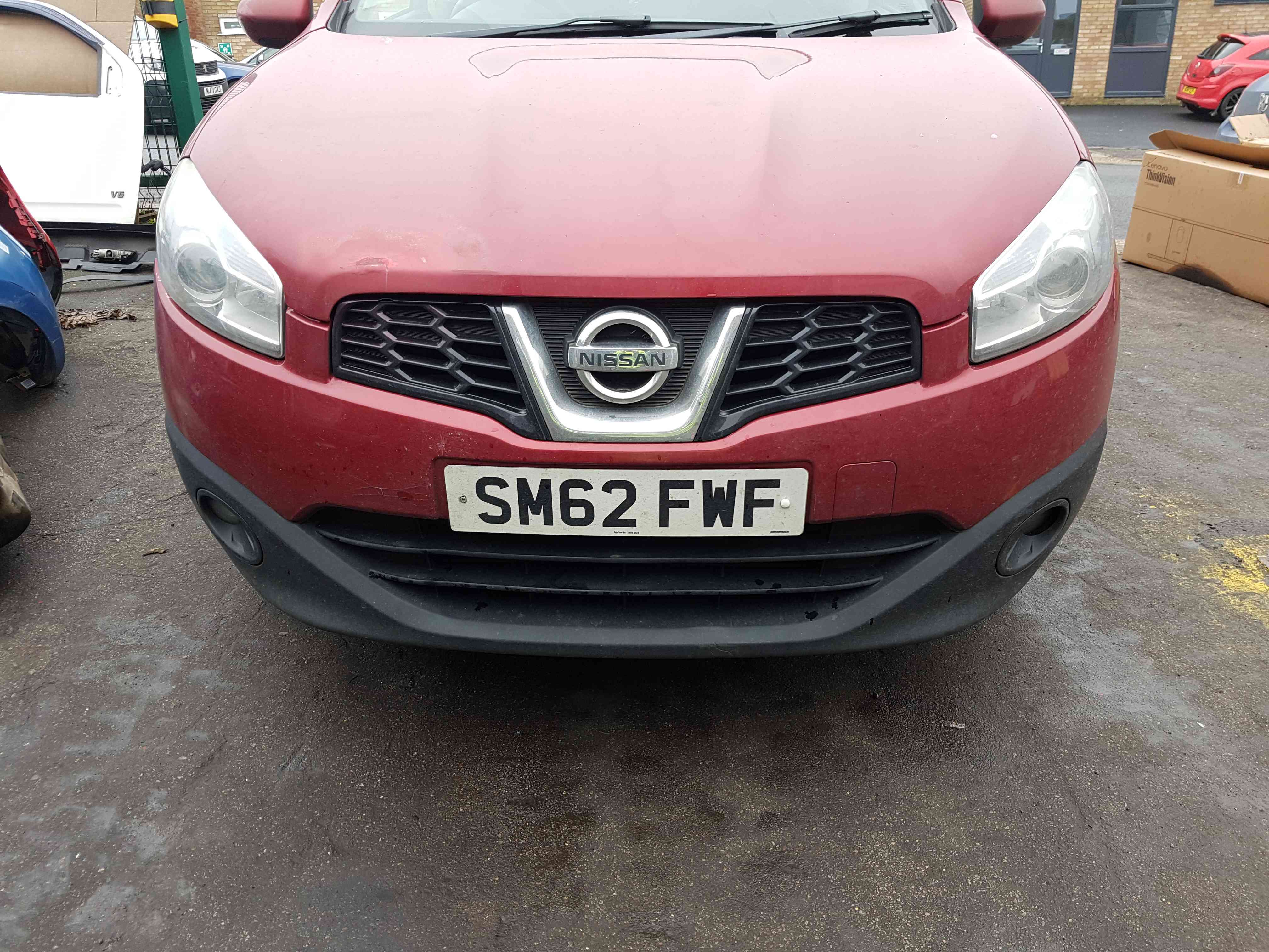 Thumb 2 Nissan Qashqai 2006-2013 Front Bumper RED Naj