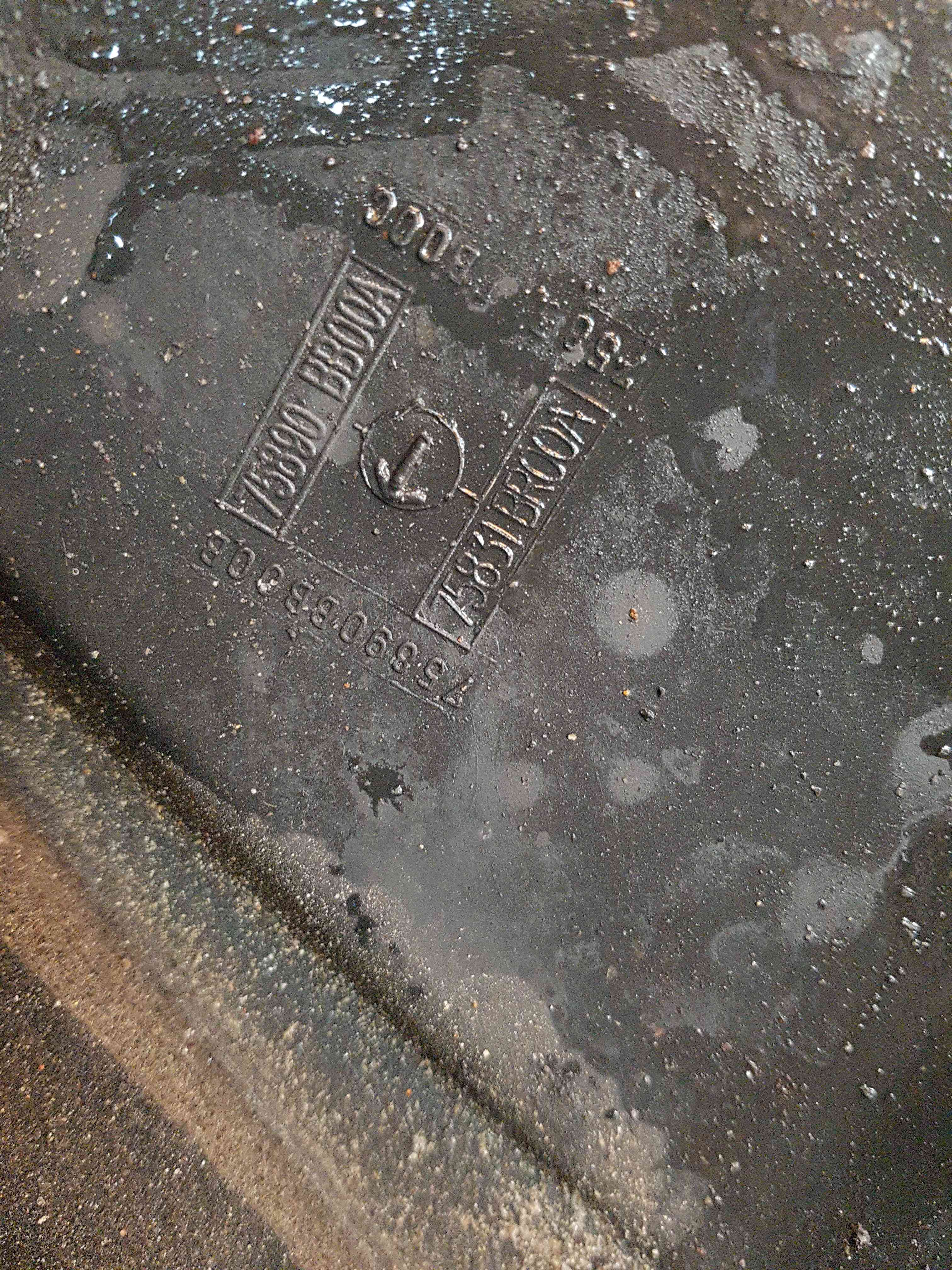 Thumb 6 Nissan Qashqai 2006-2013 Front Undertray Trim Plastic 75831BR00A