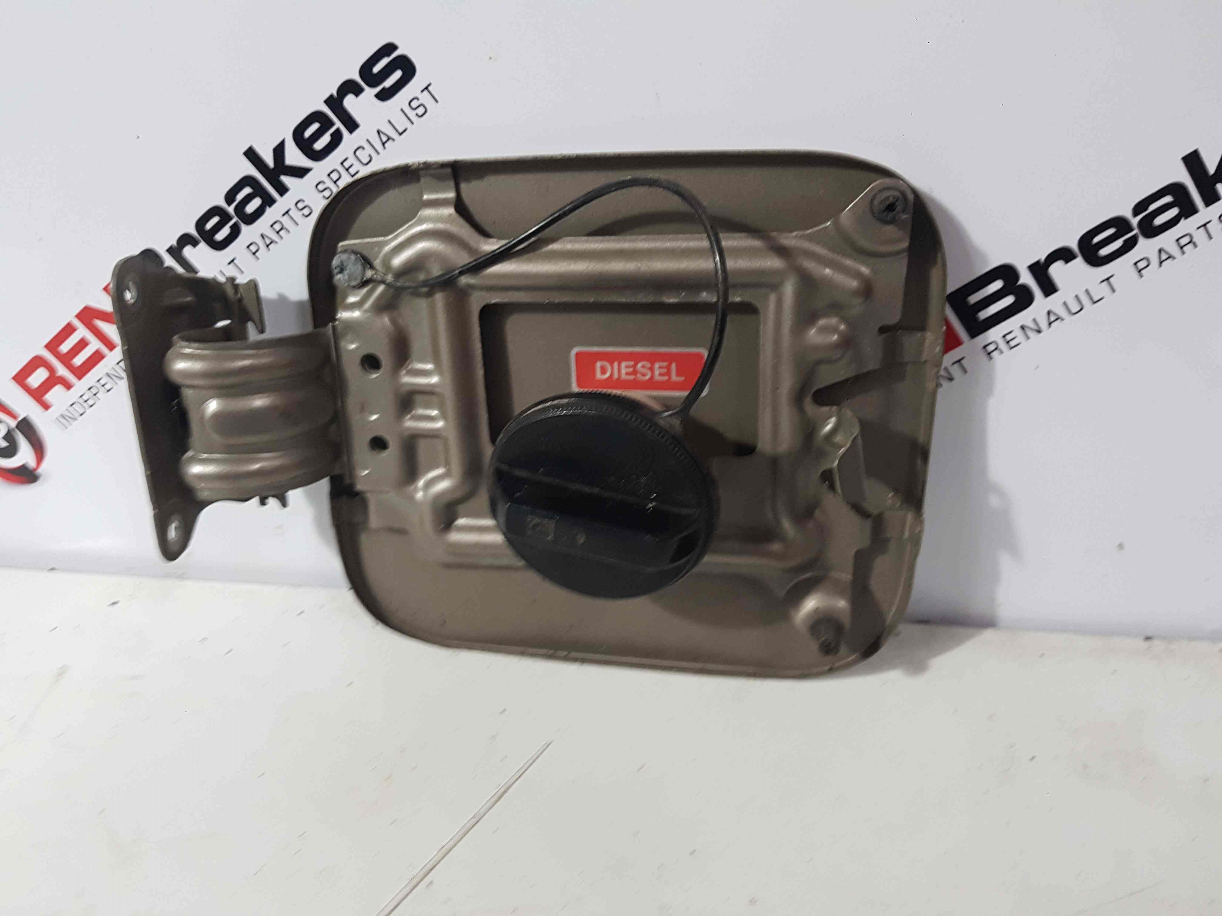 Thumb 4 Nissan Qashqai 2006-2013 Fuel Flap Hinge CAP C30 Cafe Latte