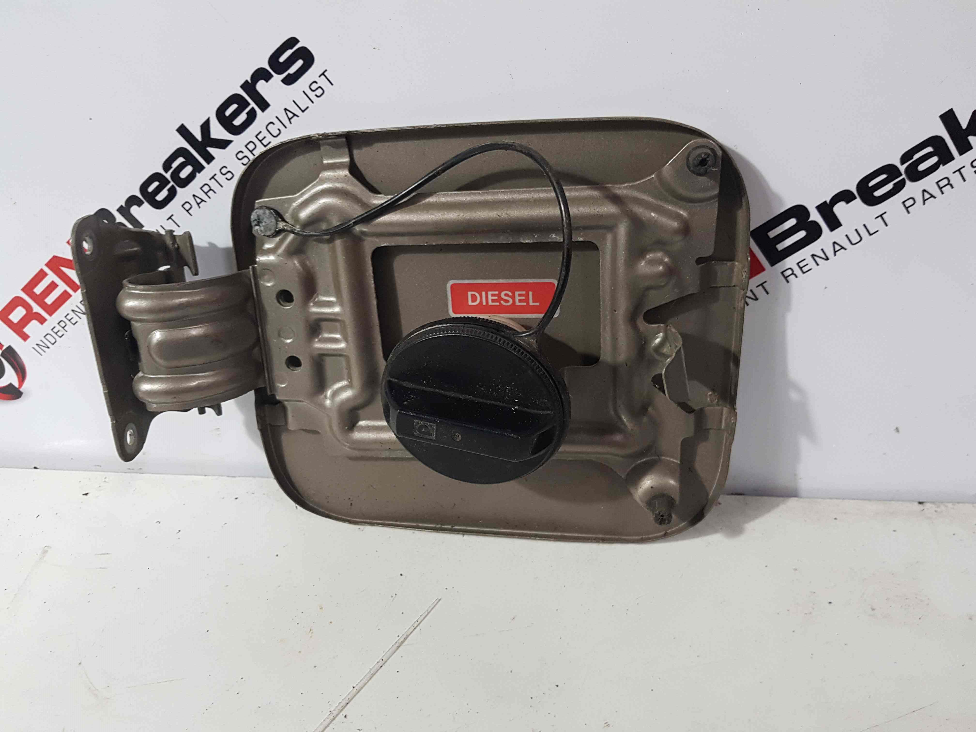 Thumb 3 Nissan Qashqai 2006-2013 Fuel Flap Hinge CAP C30 Cafe Latte