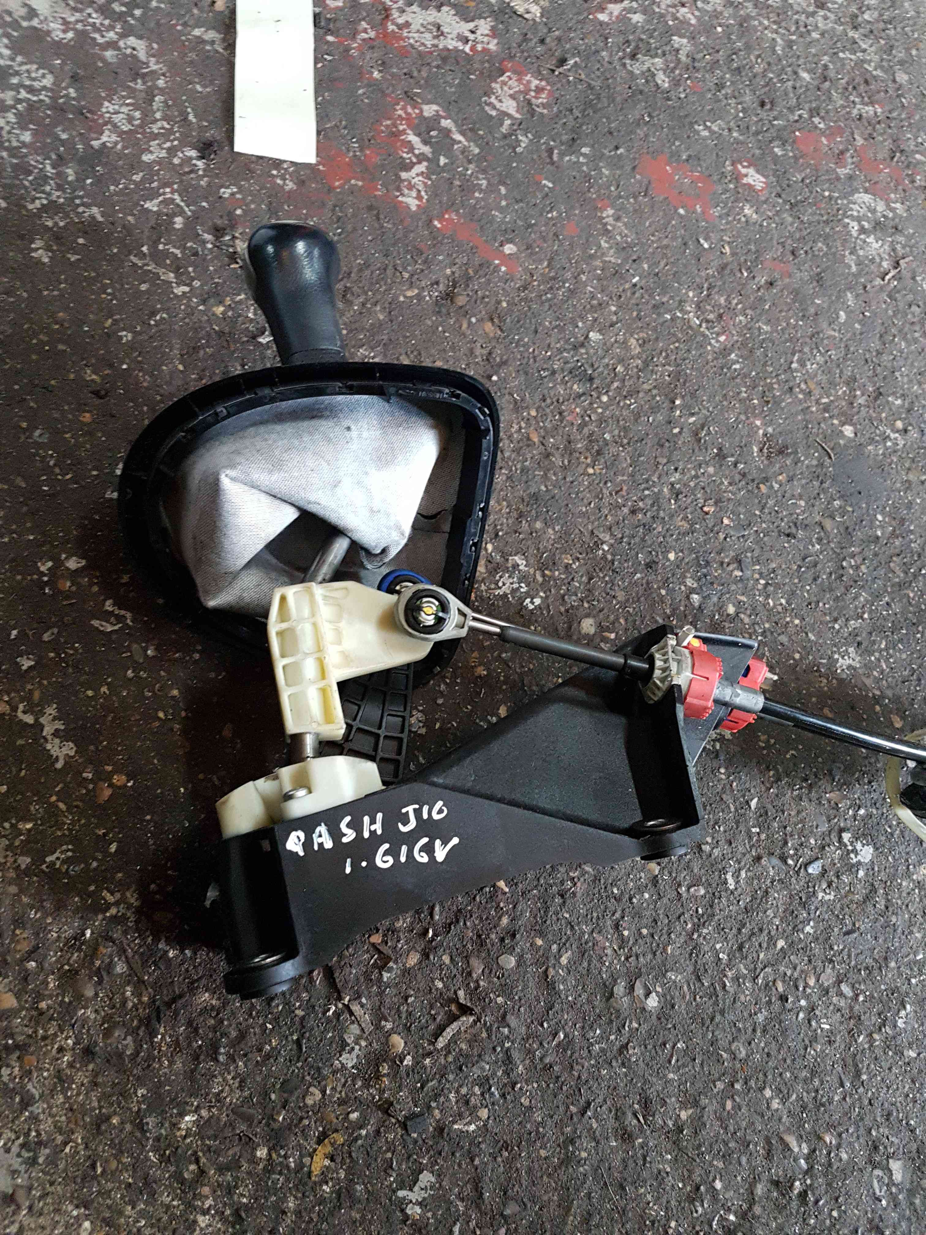 Thumb 9 Nissan Qashqai 2006-2013 Gearstick Mechanism Gear Knob + Linkage JD00A 60522099