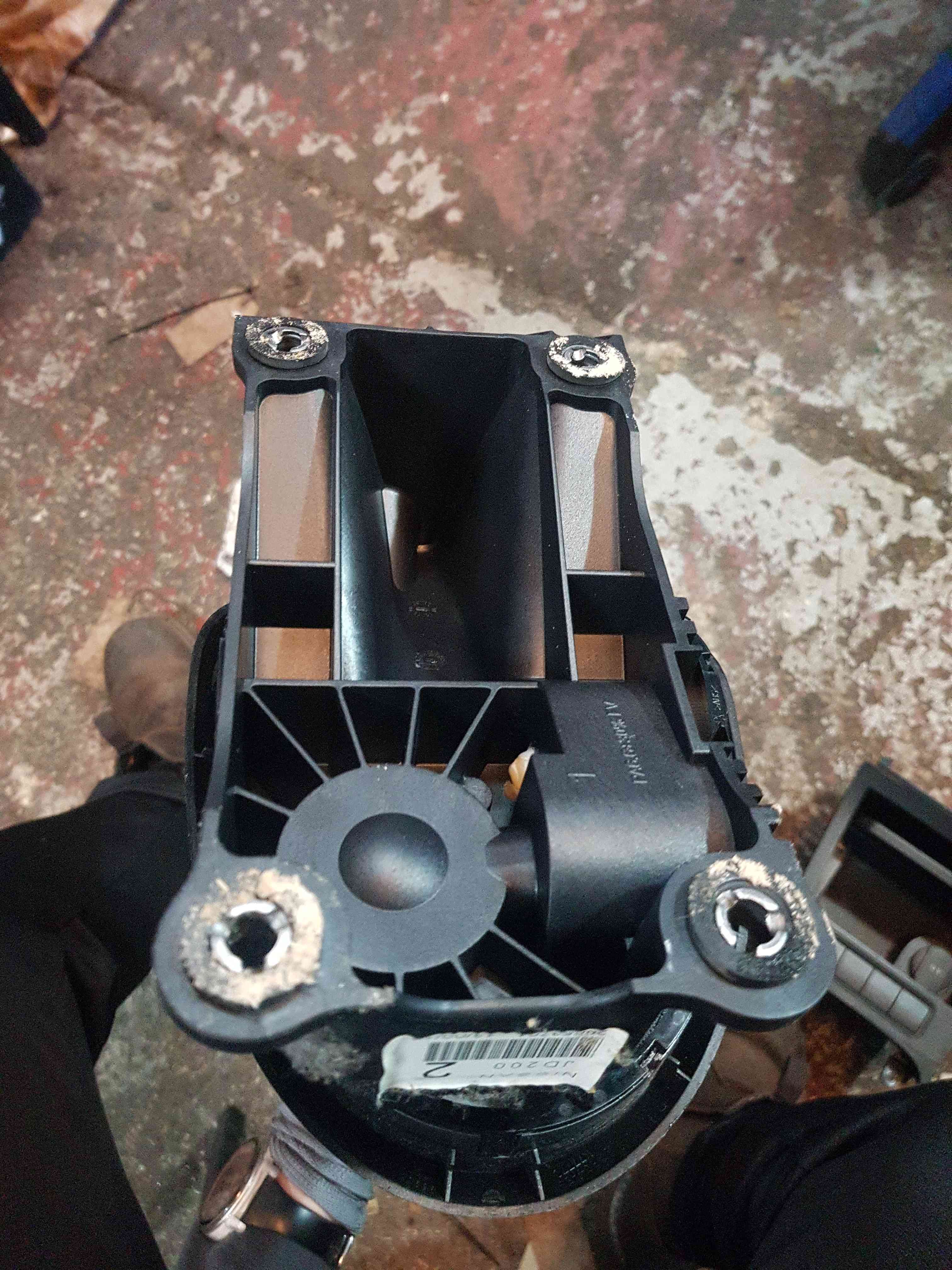 Thumb 6 Nissan Qashqai 2006-2013 Gearstick Mechanism Gear Knob