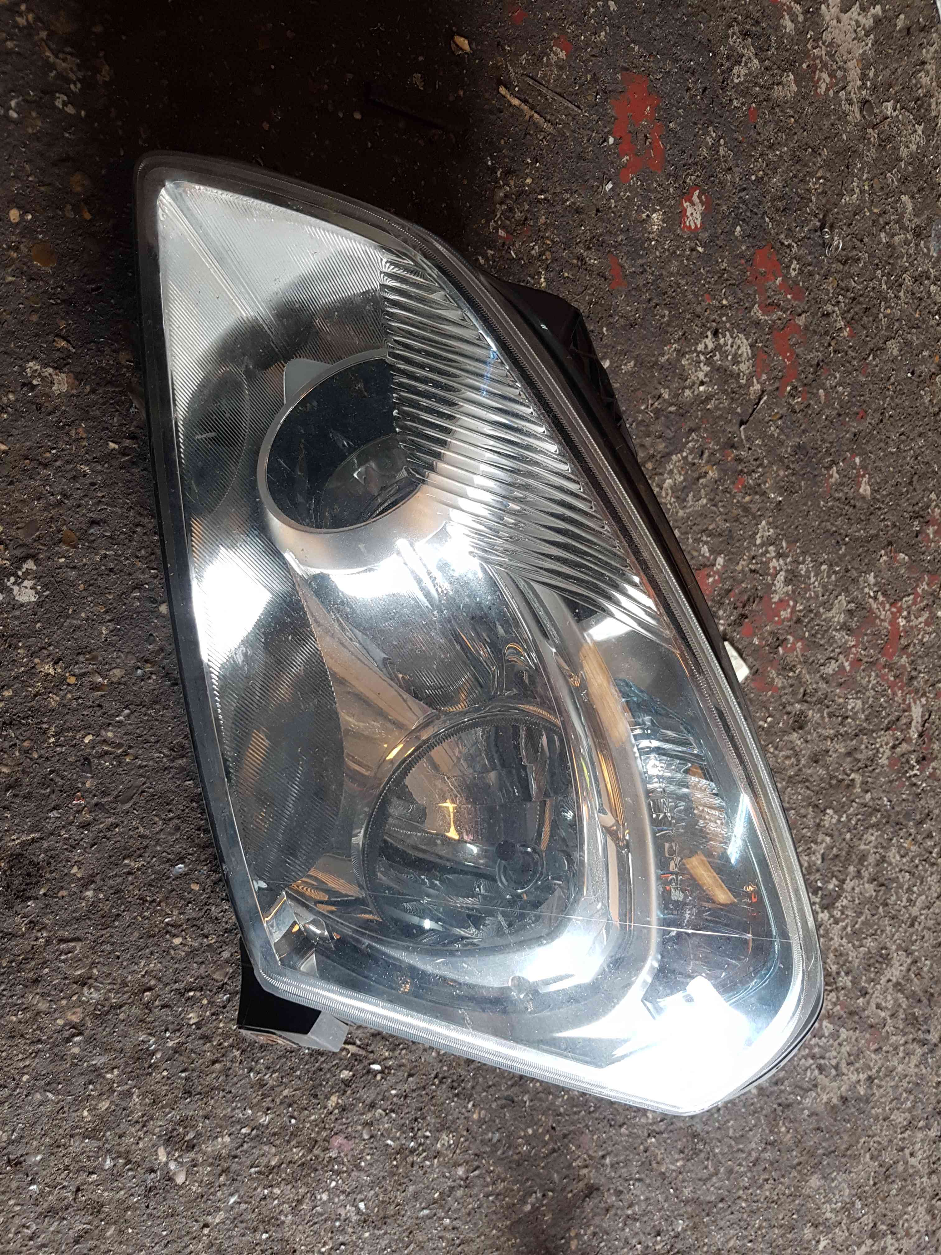 Thumb 2 Nissan Qashqai 2006-2013 NSF Passenger Headlight 26060JD00D