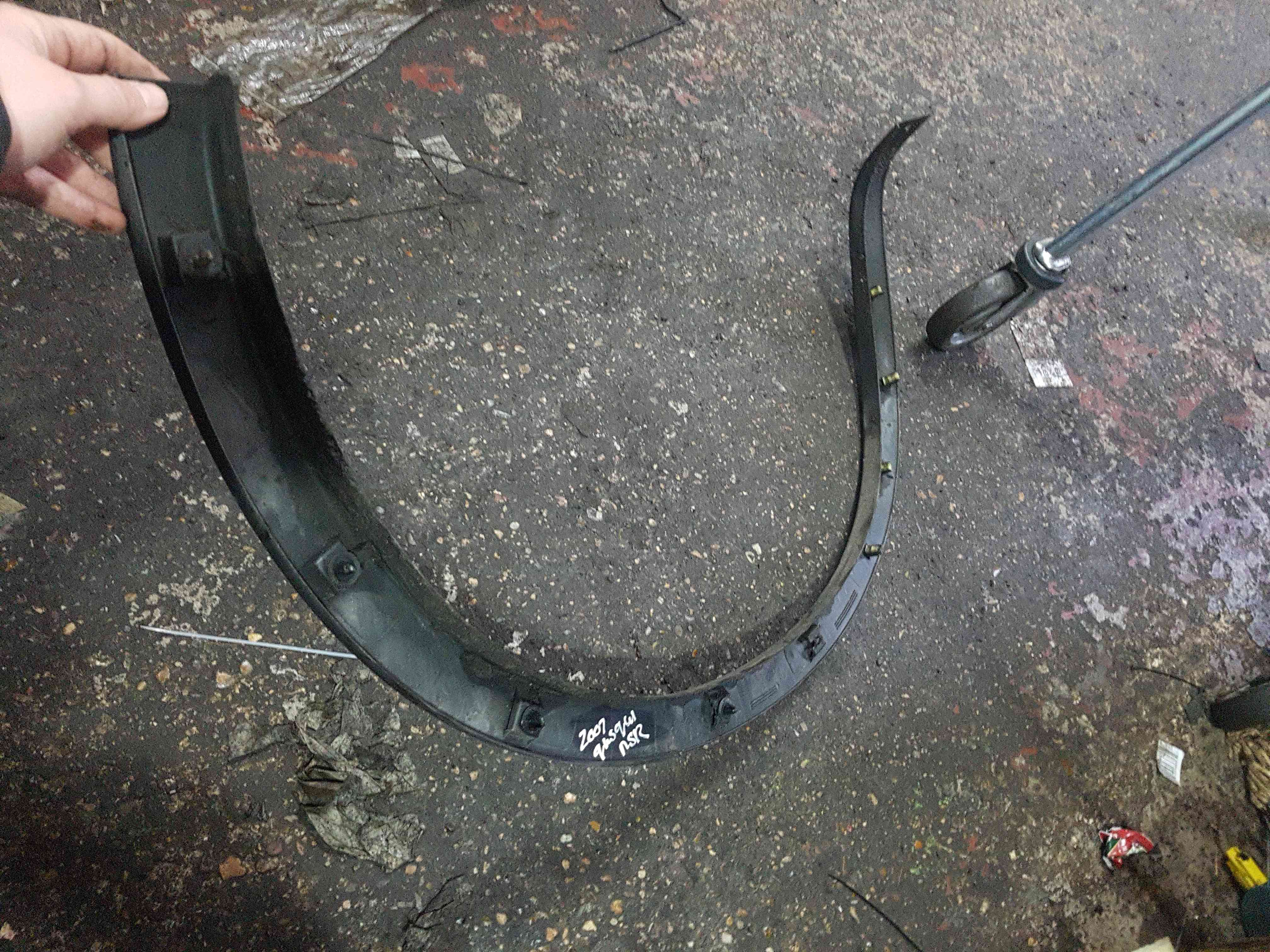 Thumb 2 Nissan Qashqai 2006-2013 NSR Rear Passenger Wheel Arch Trim 