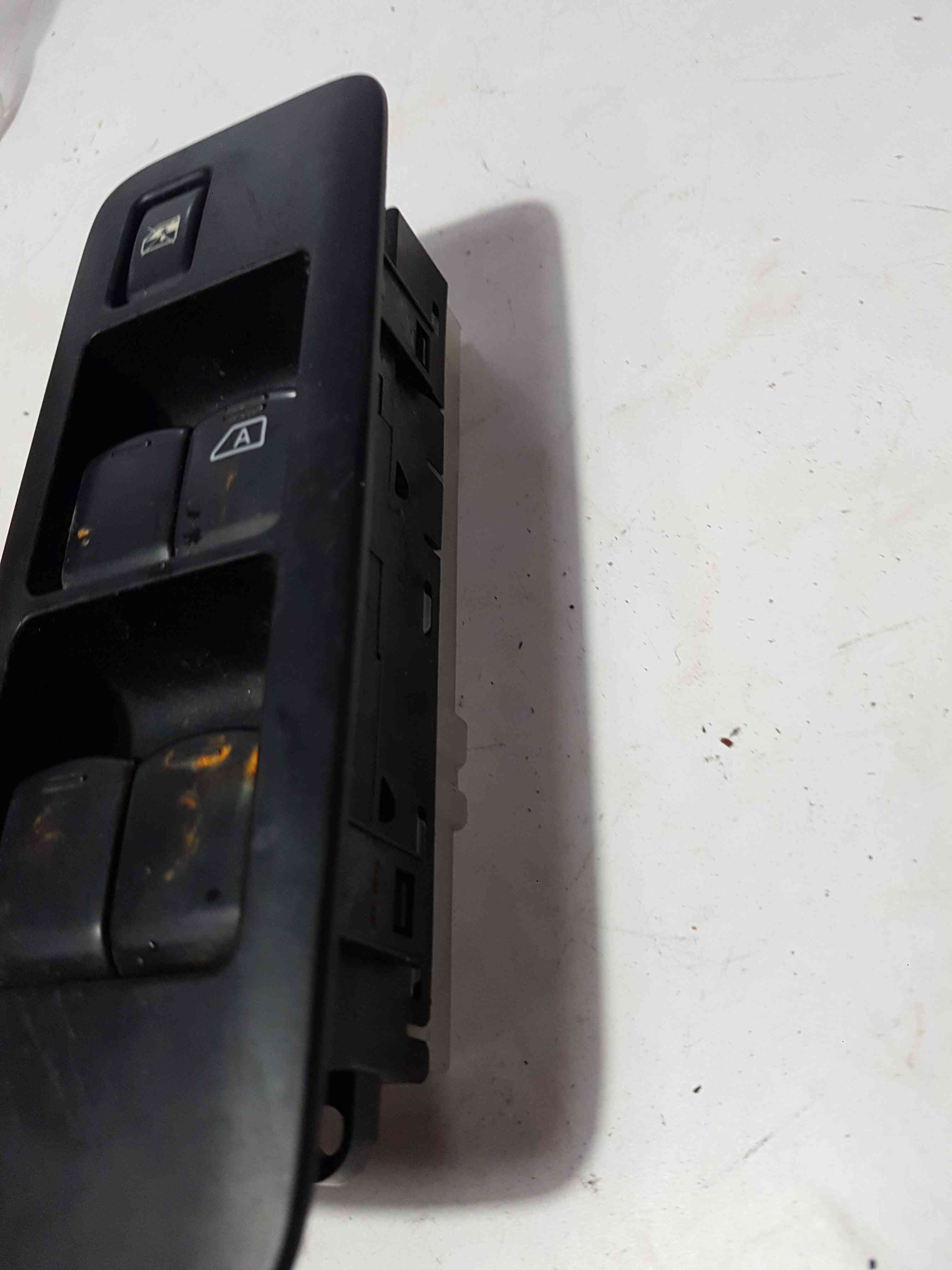 Thumb 3 Nissan Qashqai 2006-2013 OSF Front Drivers Window Witch 5Dr 25401Jd00a