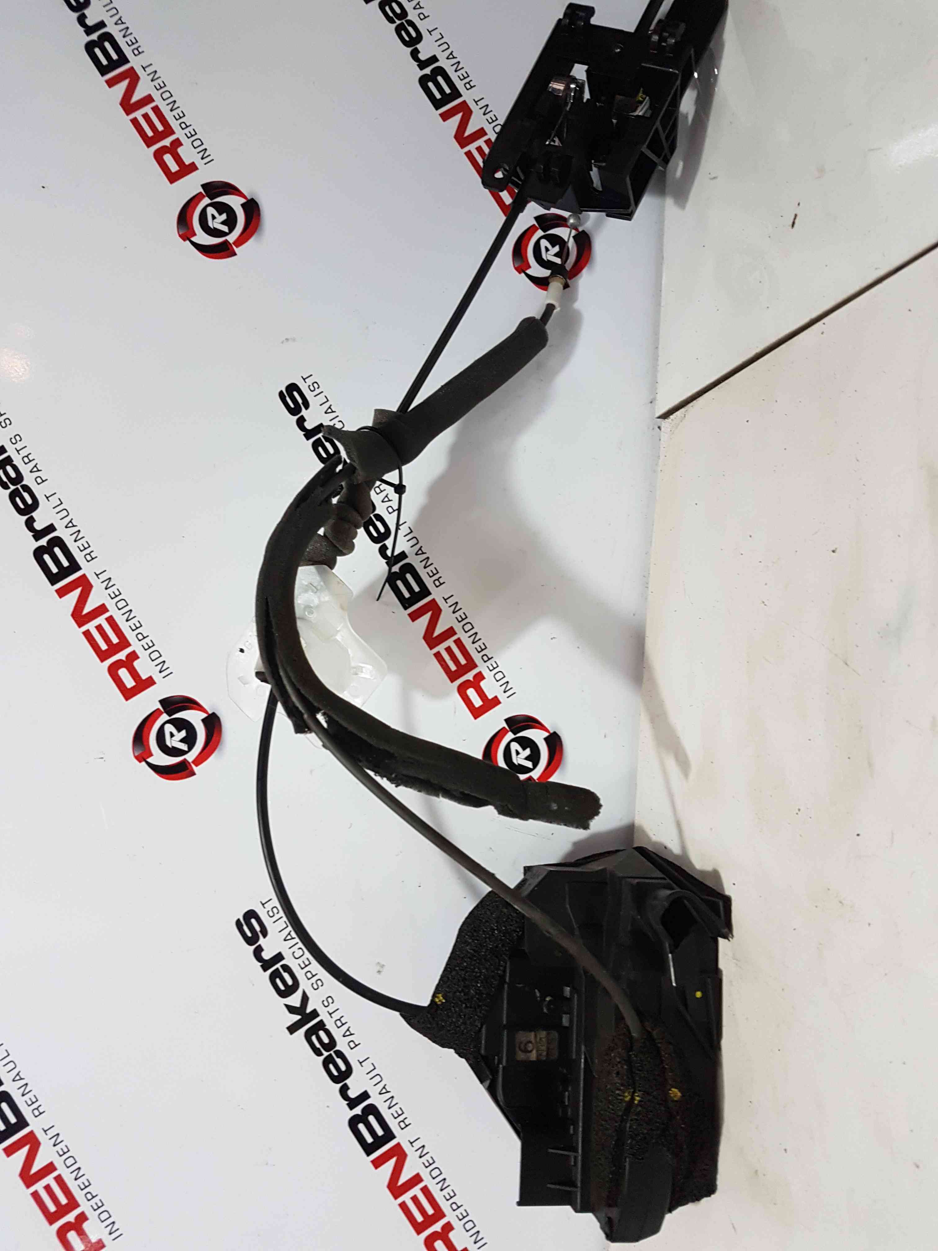 Thumb 9 Nissan Qashqai 2006-2013 Passenger NSF Front Door Lock Mechanism